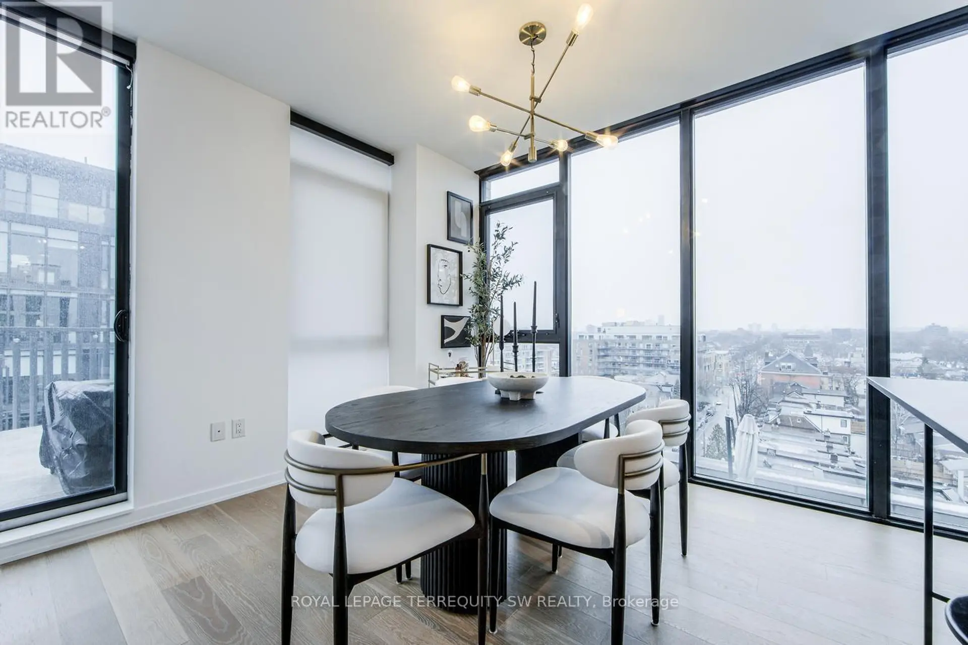 #901 41 DOVERCOURT ROAD - Image 3