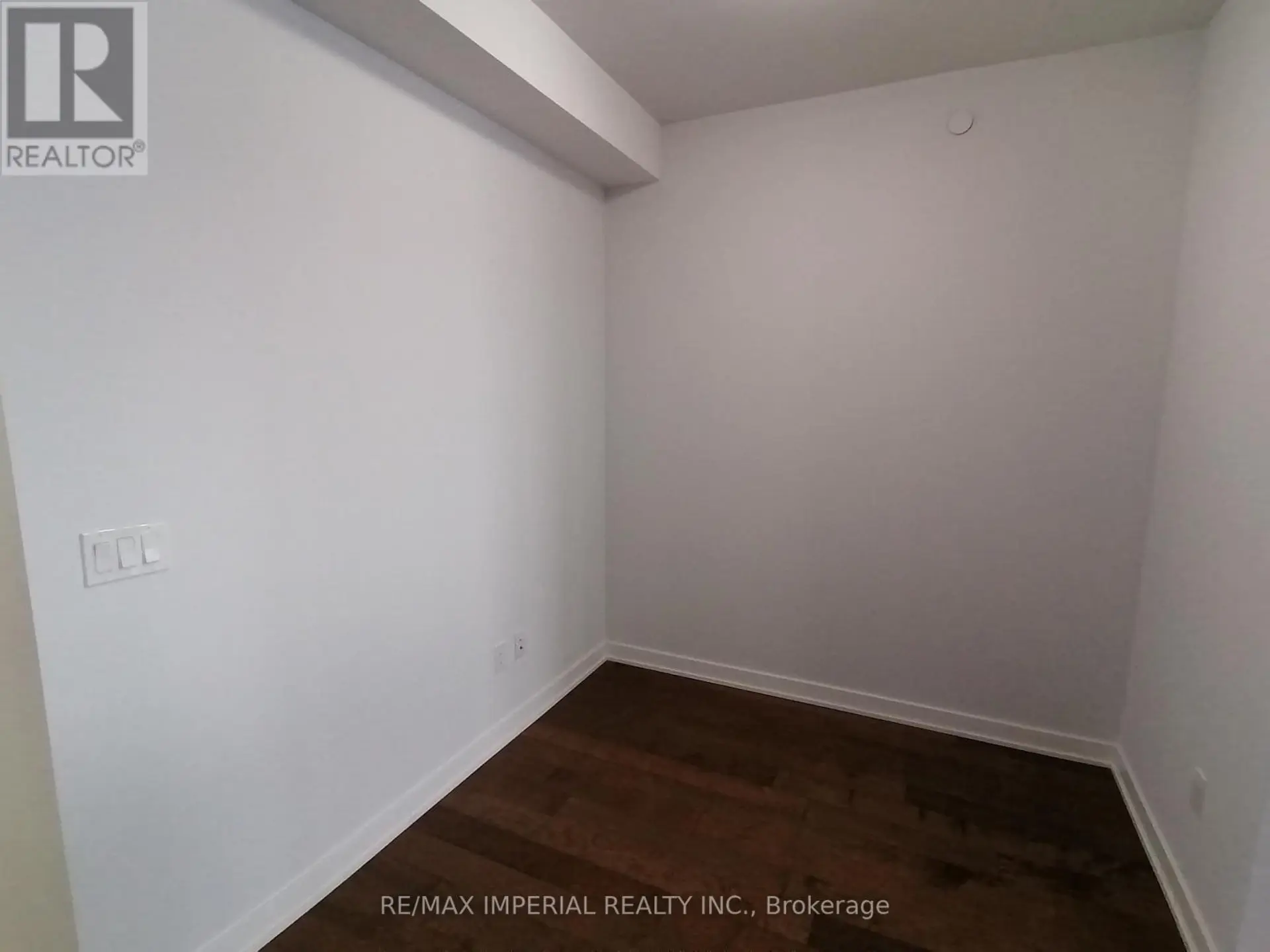 #1201 4655 GLEN ERIN DRIVE - Image 10
