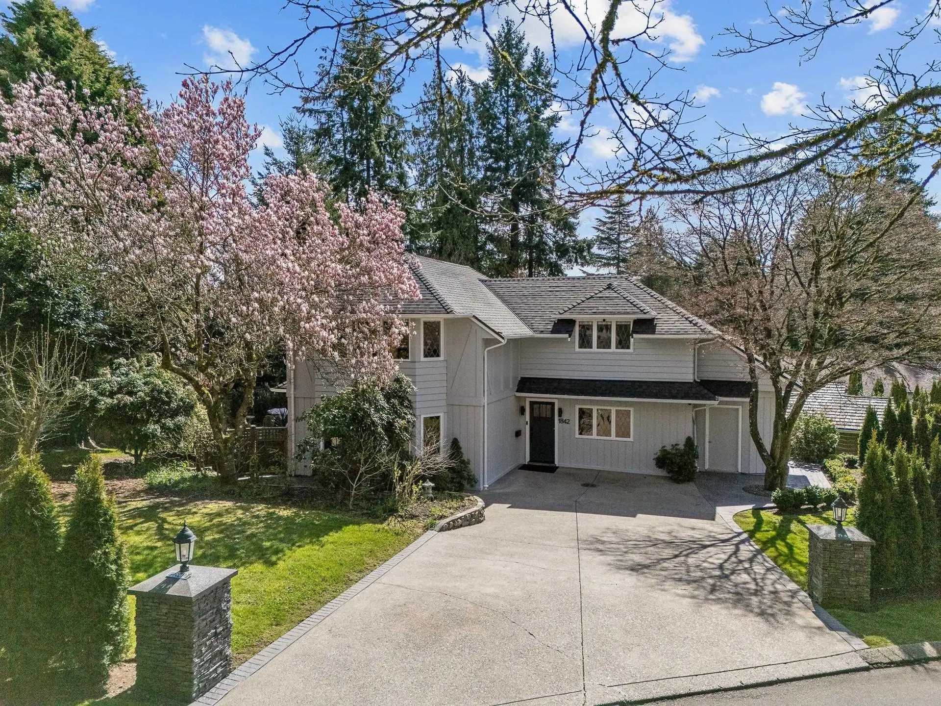 Property at 1842 Mathers Court, West Vancouver, BC
