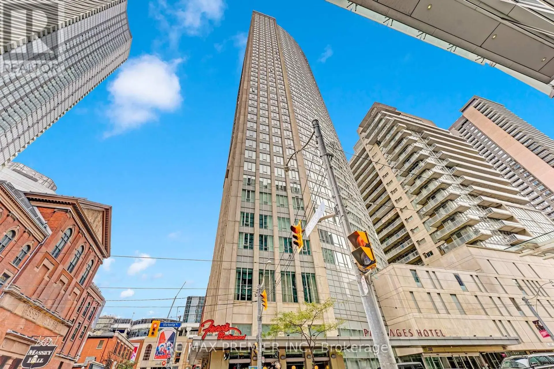 #4407 210 VICTORIA STREET - Image 1