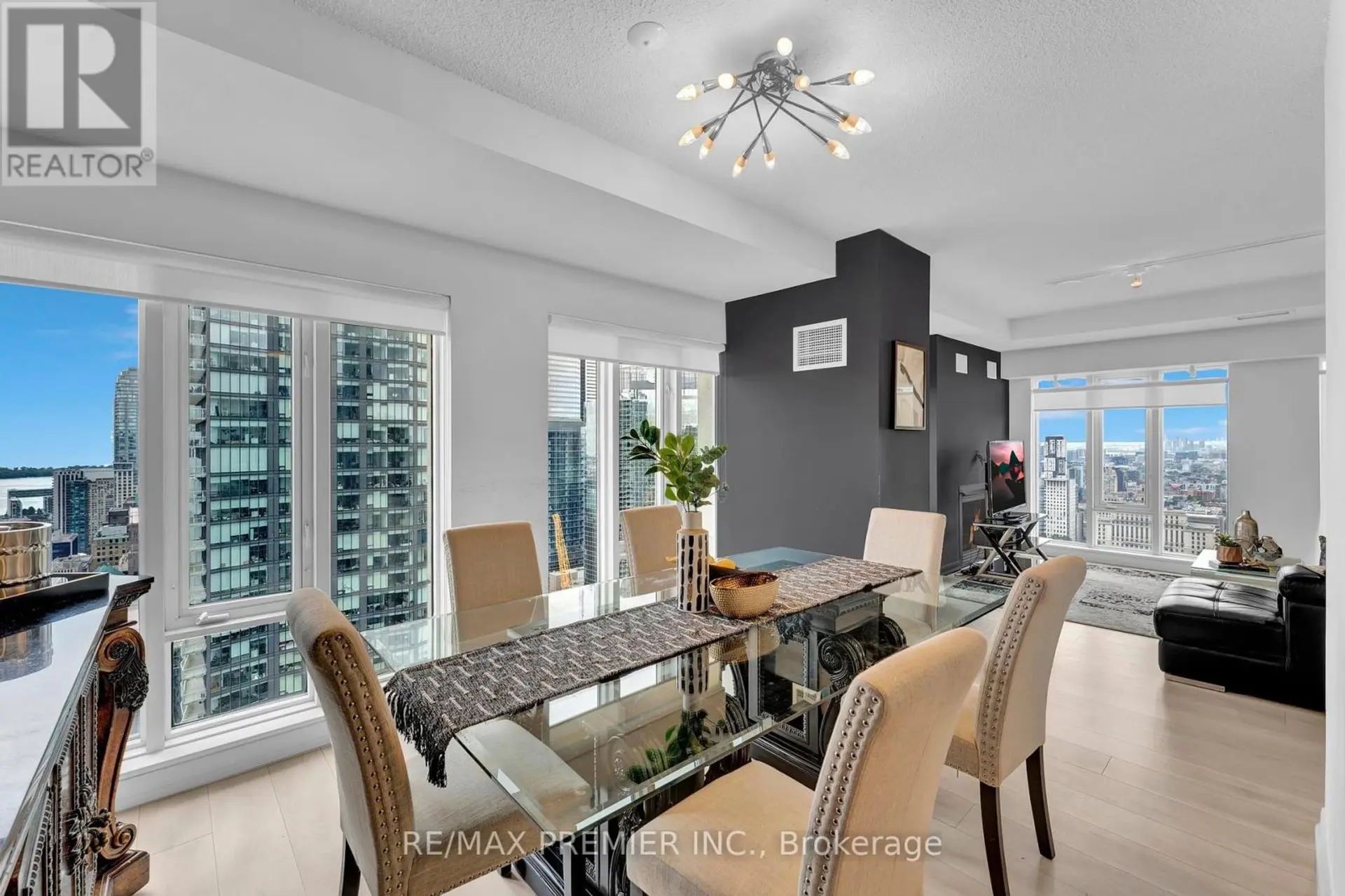 #4407 210 VICTORIA STREET - Image 8