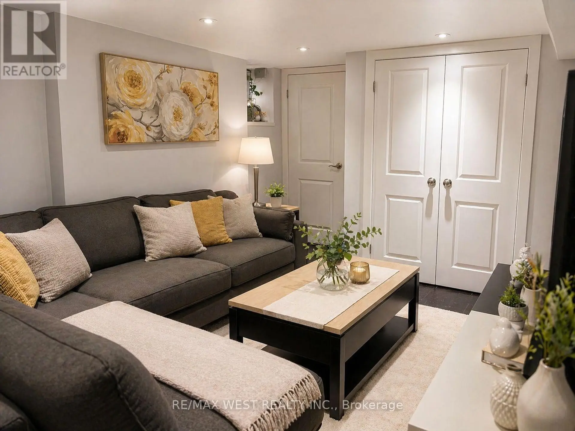 270 BOON AVENUE - Image 17