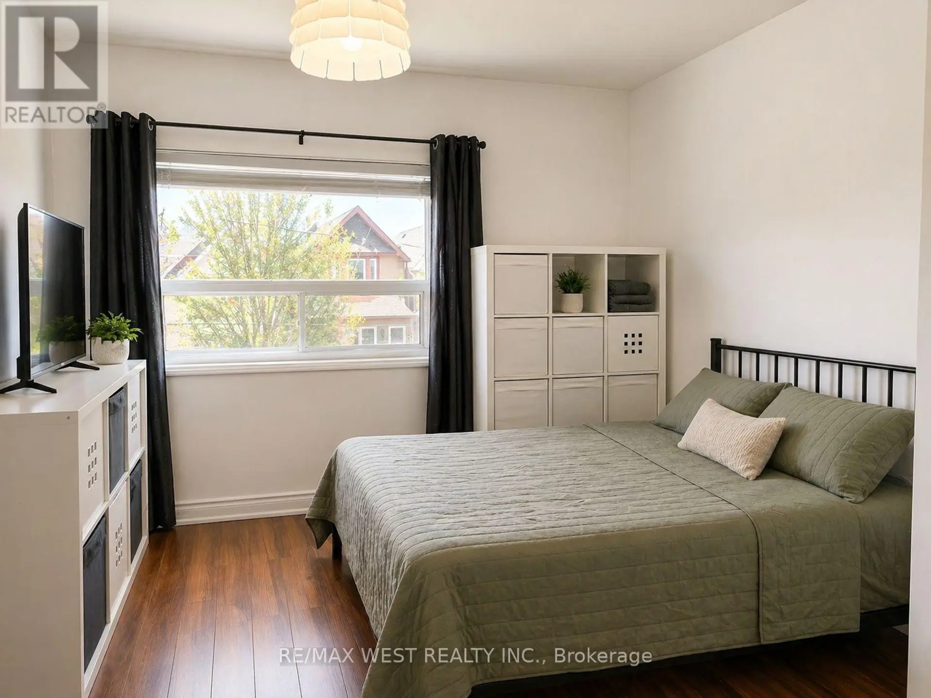 270 BOON AVENUE - Image 6