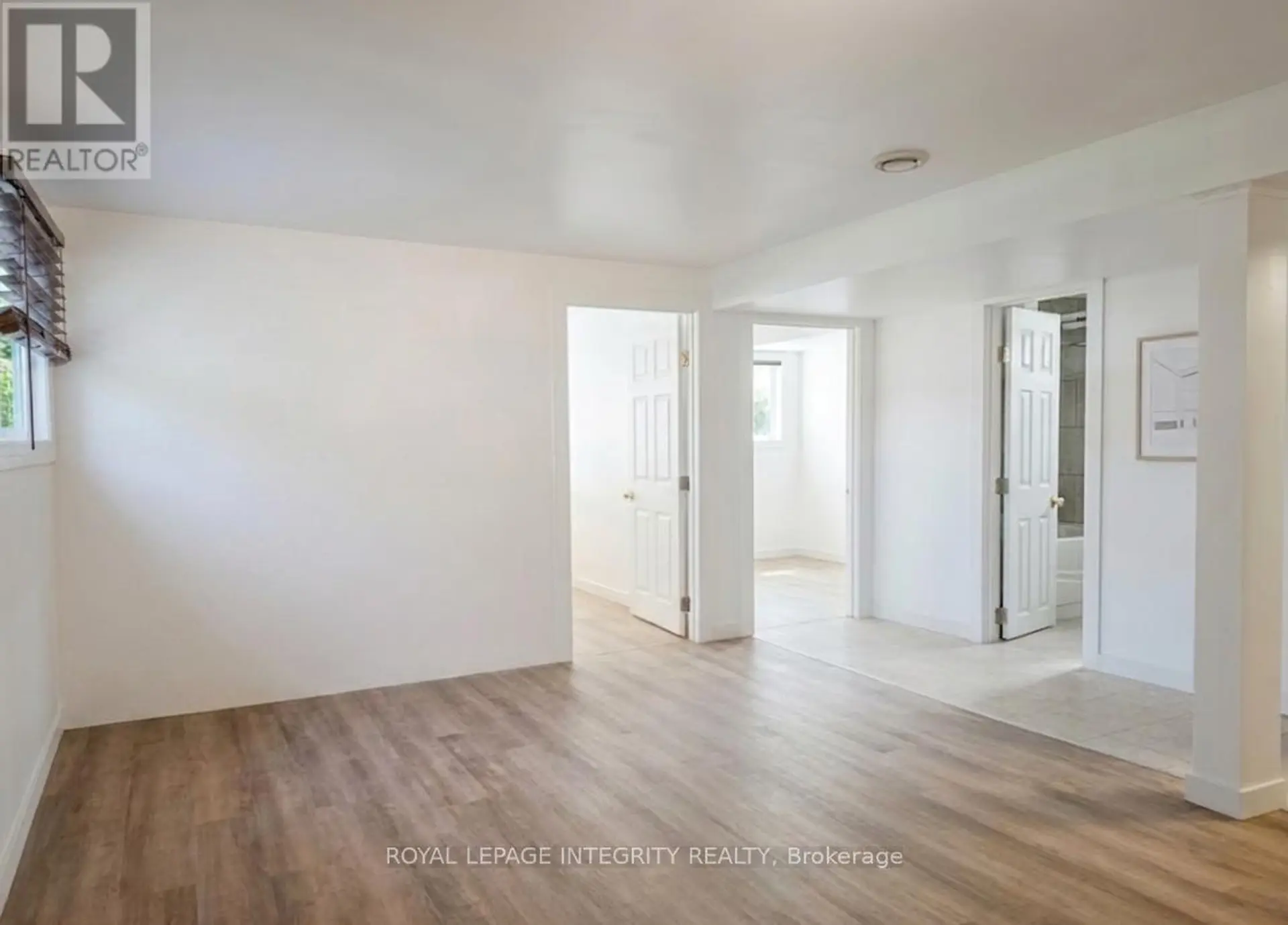 176 OAKRIDGE BOULEVARD - Image 14