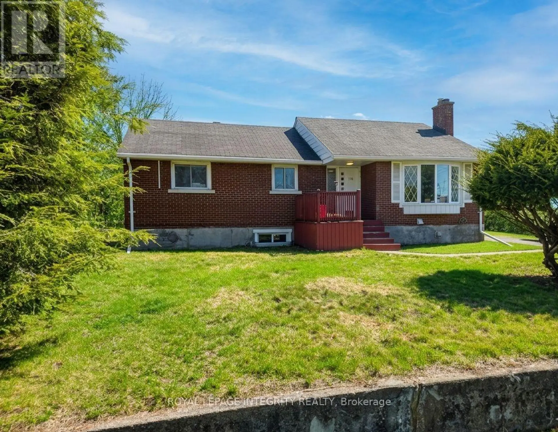 176 OAKRIDGE BOULEVARD - Image 3