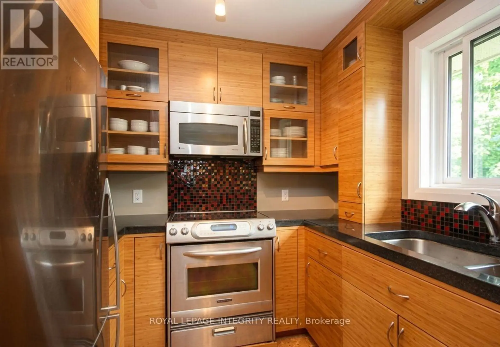 176 OAKRIDGE BOULEVARD - Image 6