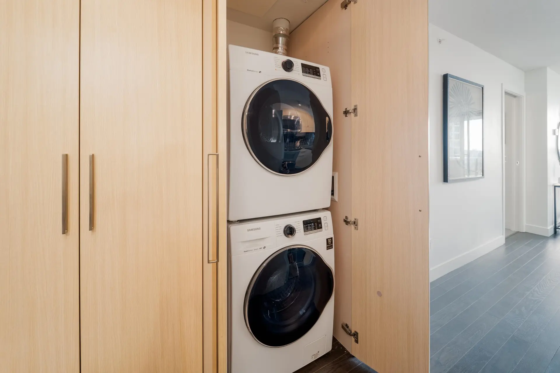 #1703 1325 Rolston Street - Image 9