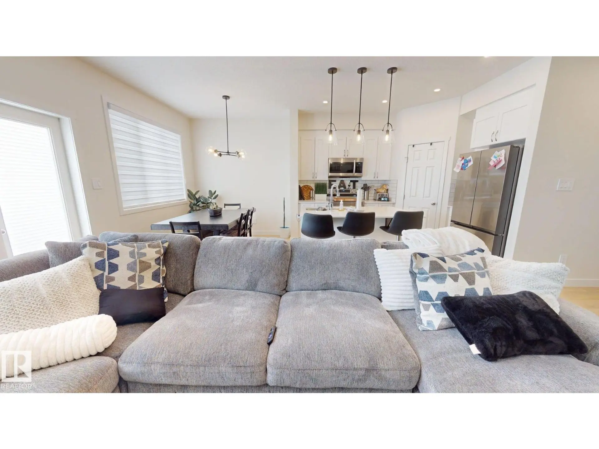 8723 183 AV NW NW - Image 3
