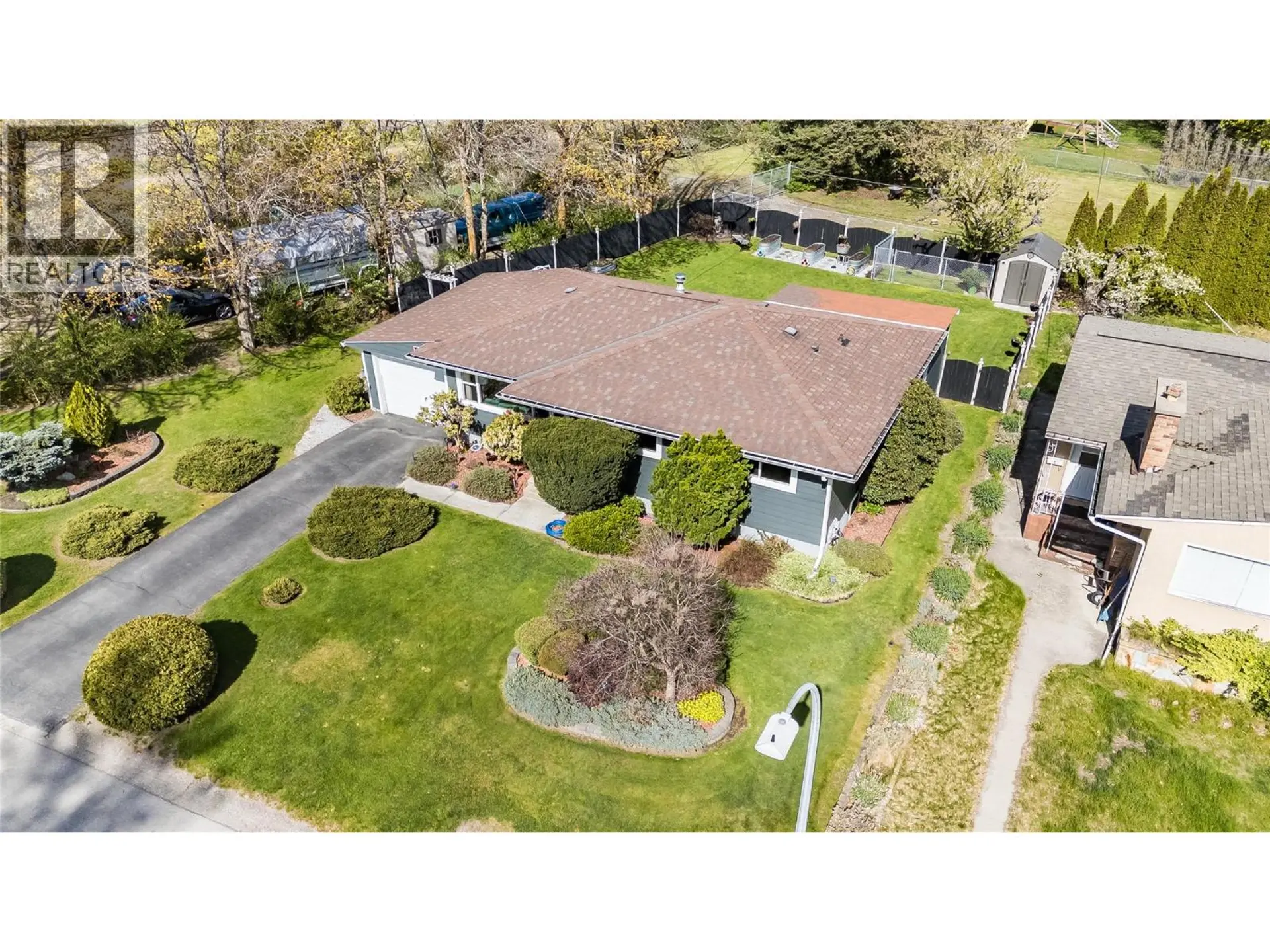 Property at 221 Pinewood Drive, Castlegar, BC