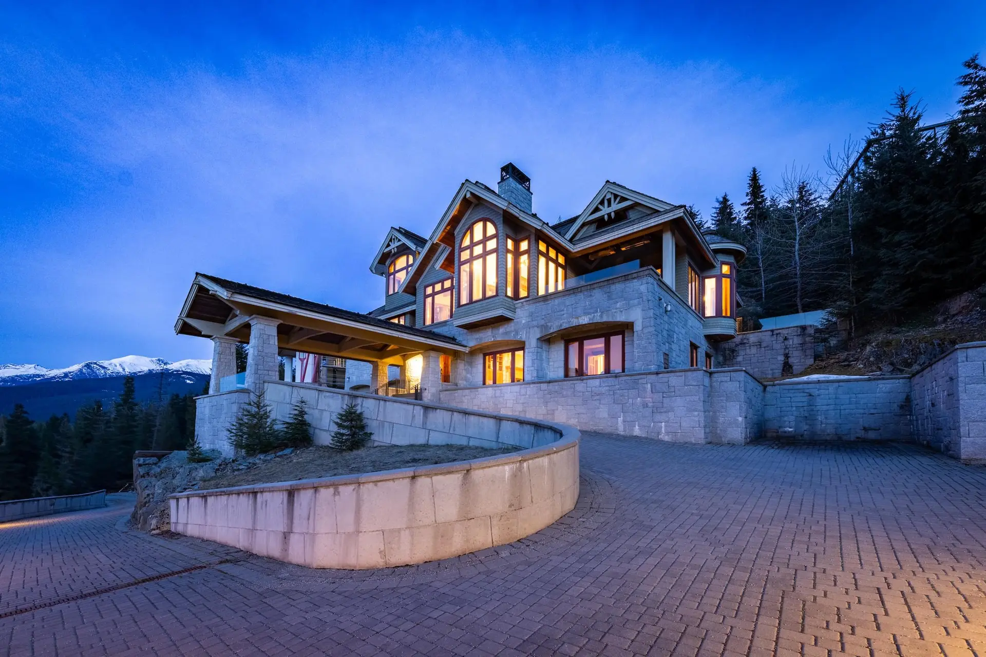 Property at 3833 Sunridge Drive, Whistler, BC
