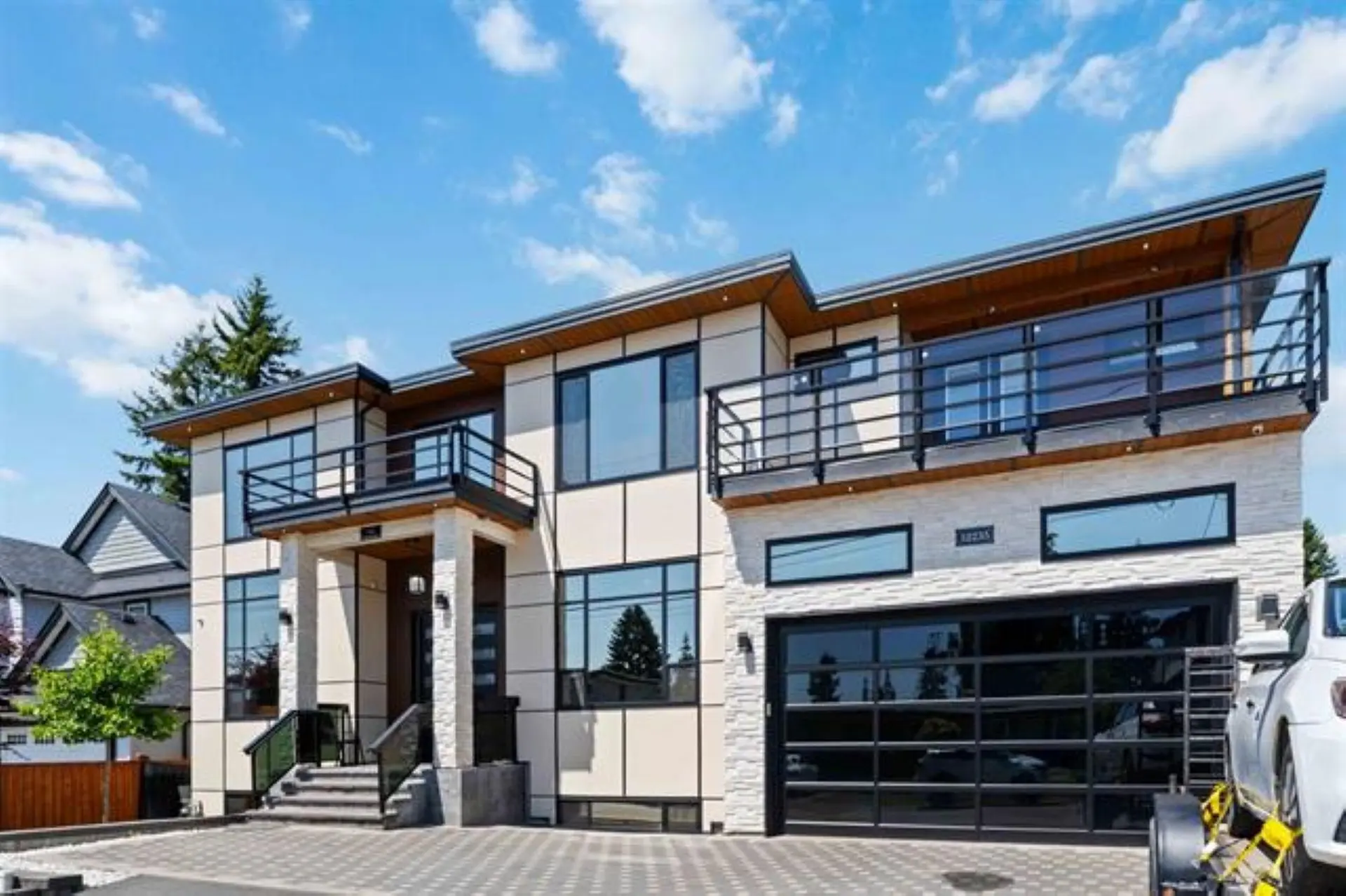 Property at 32235 Pineview Avenue, Abbotsford, BC