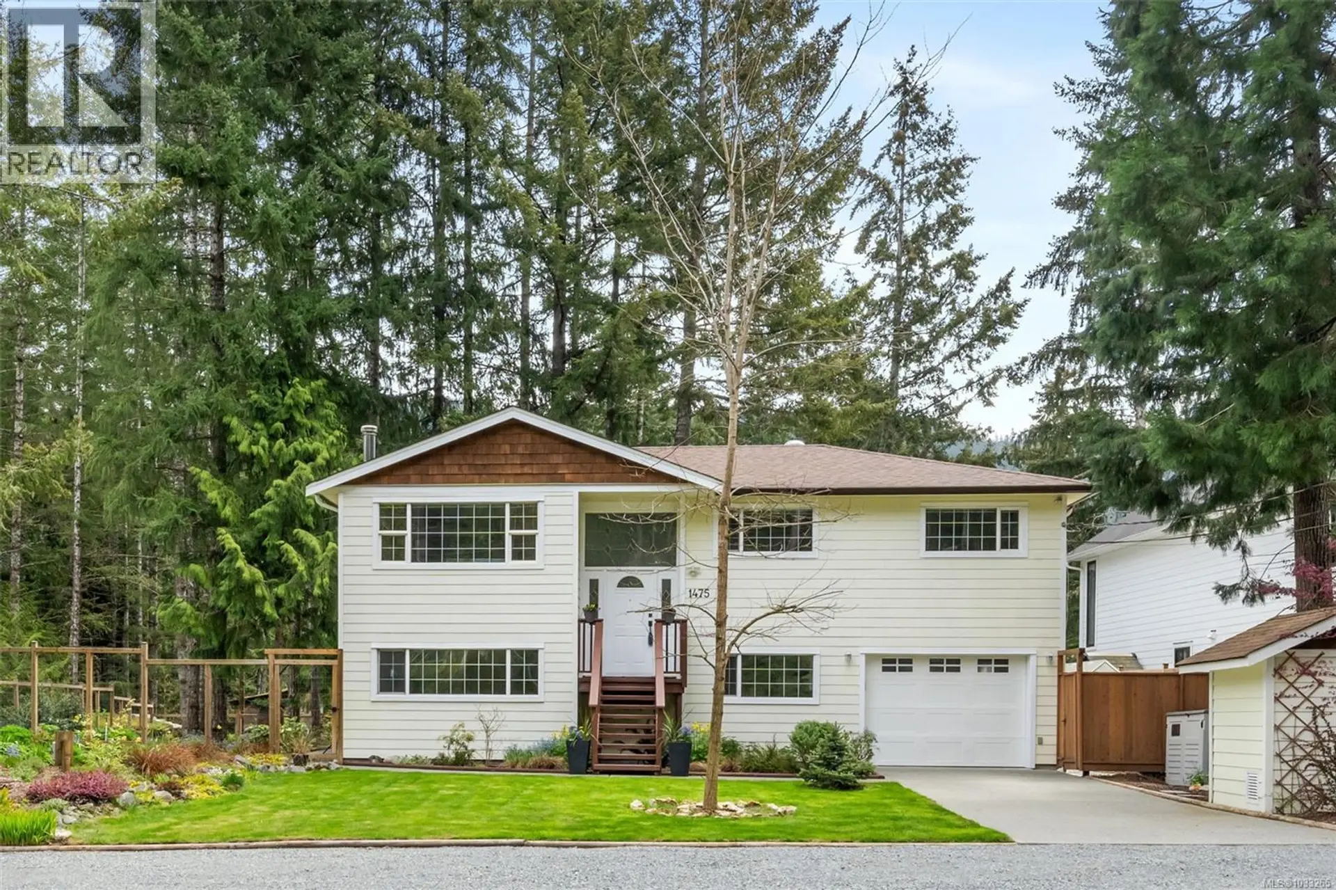 Property at 1475 Tharratt Rd, Shawnigan Lake, BC