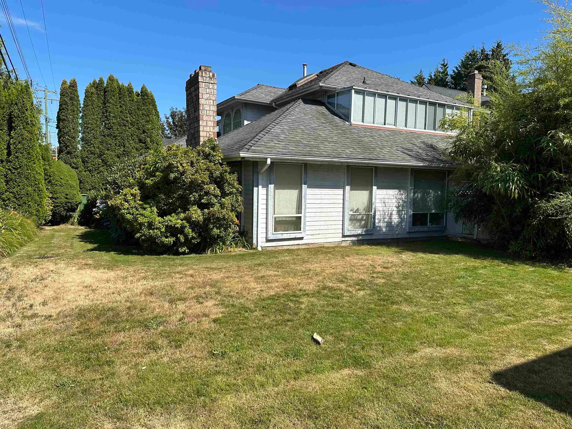 5700 Maple Road - Image 11