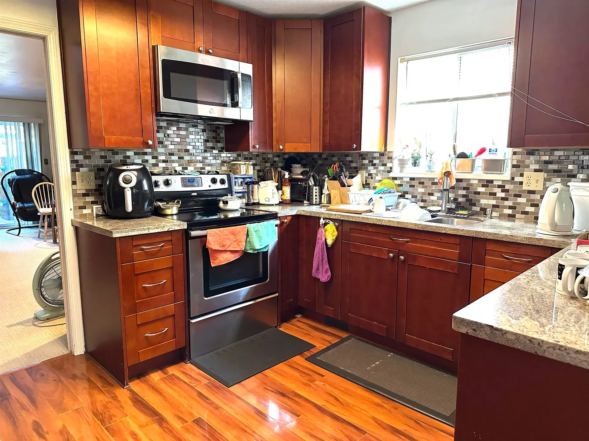5700 Maple Road - Image 4
