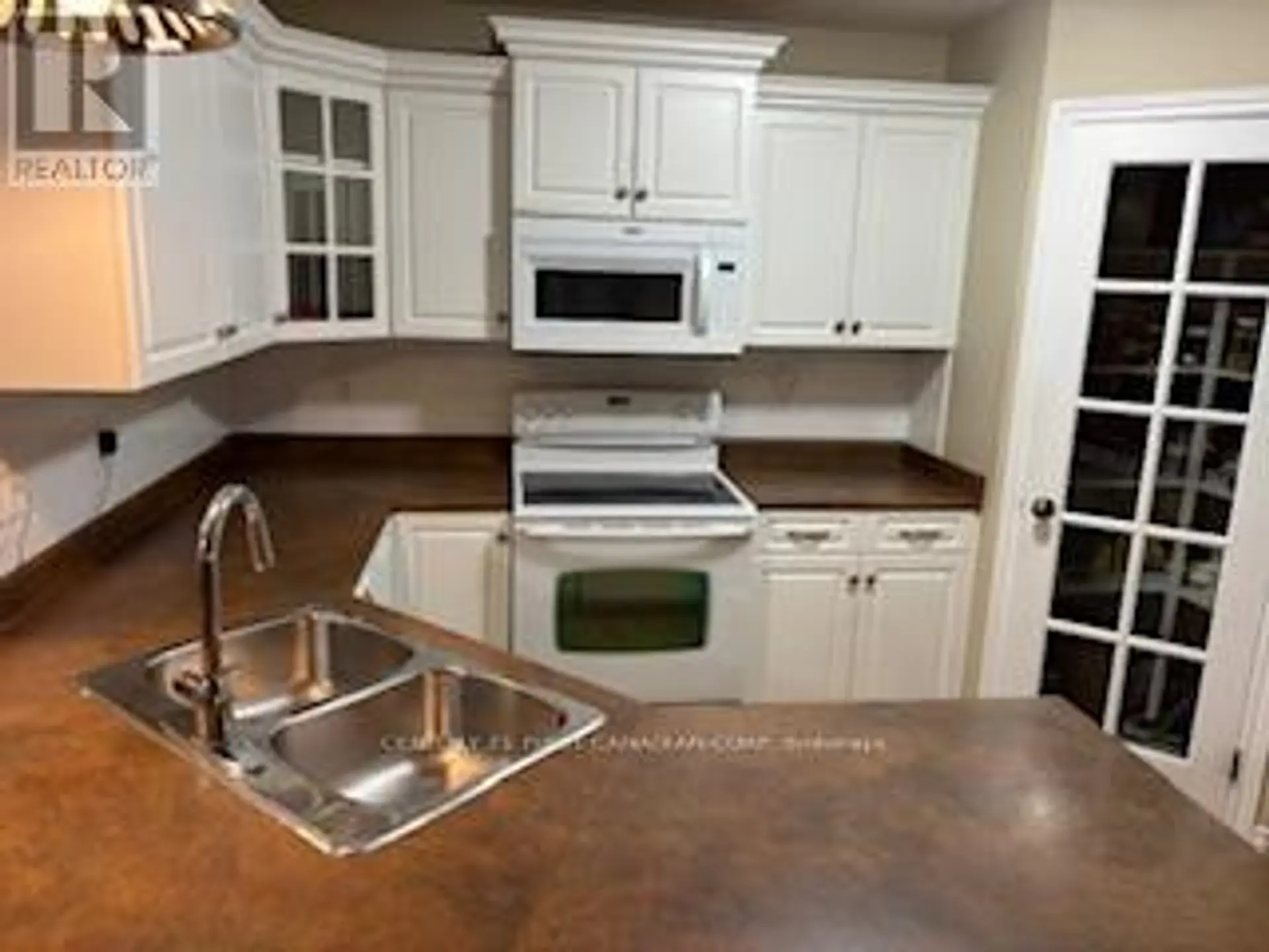 4 SOUTHGATE PARKWAY - Image 3