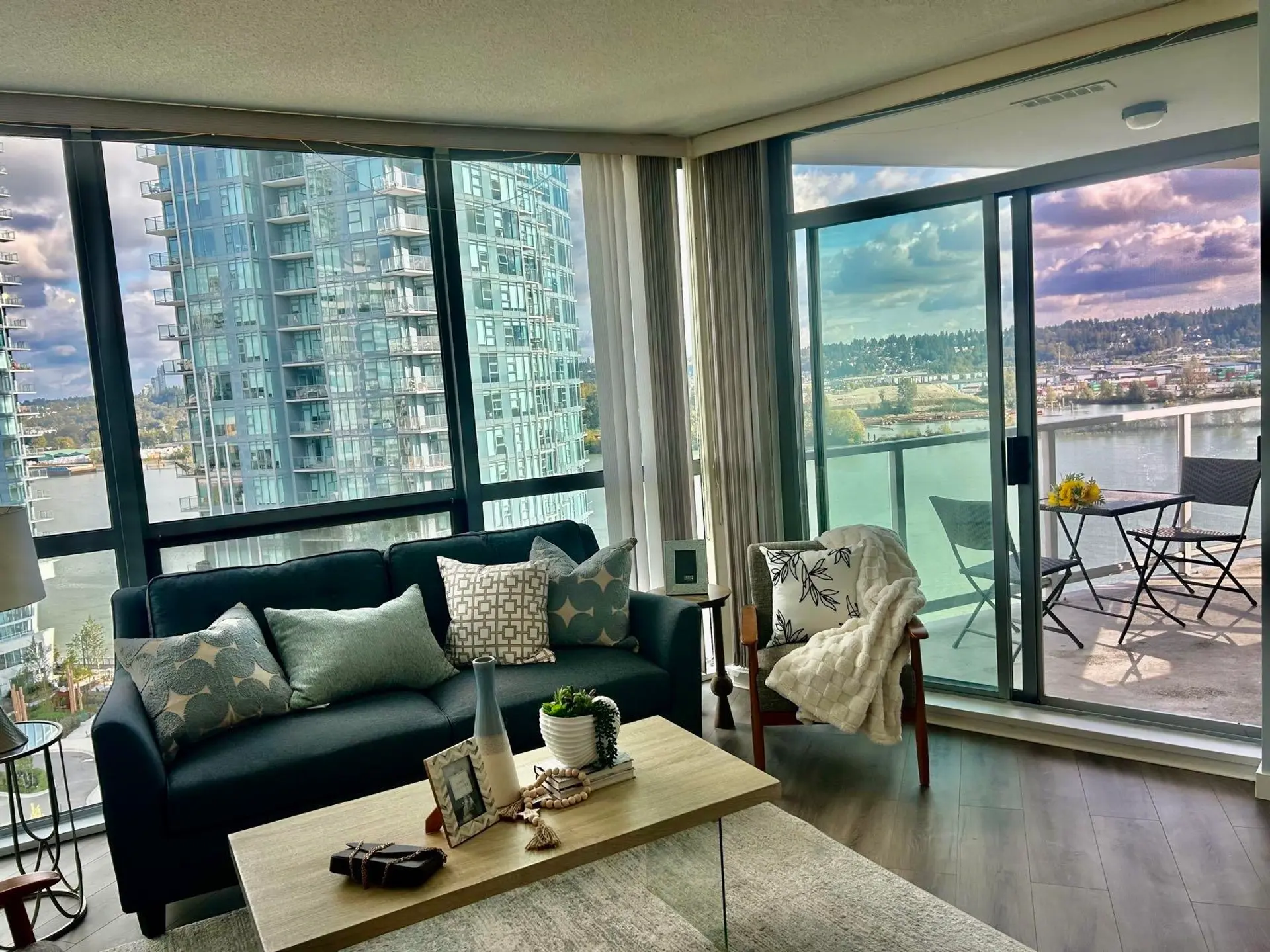 #1508 14 Begbie Street - Image 2