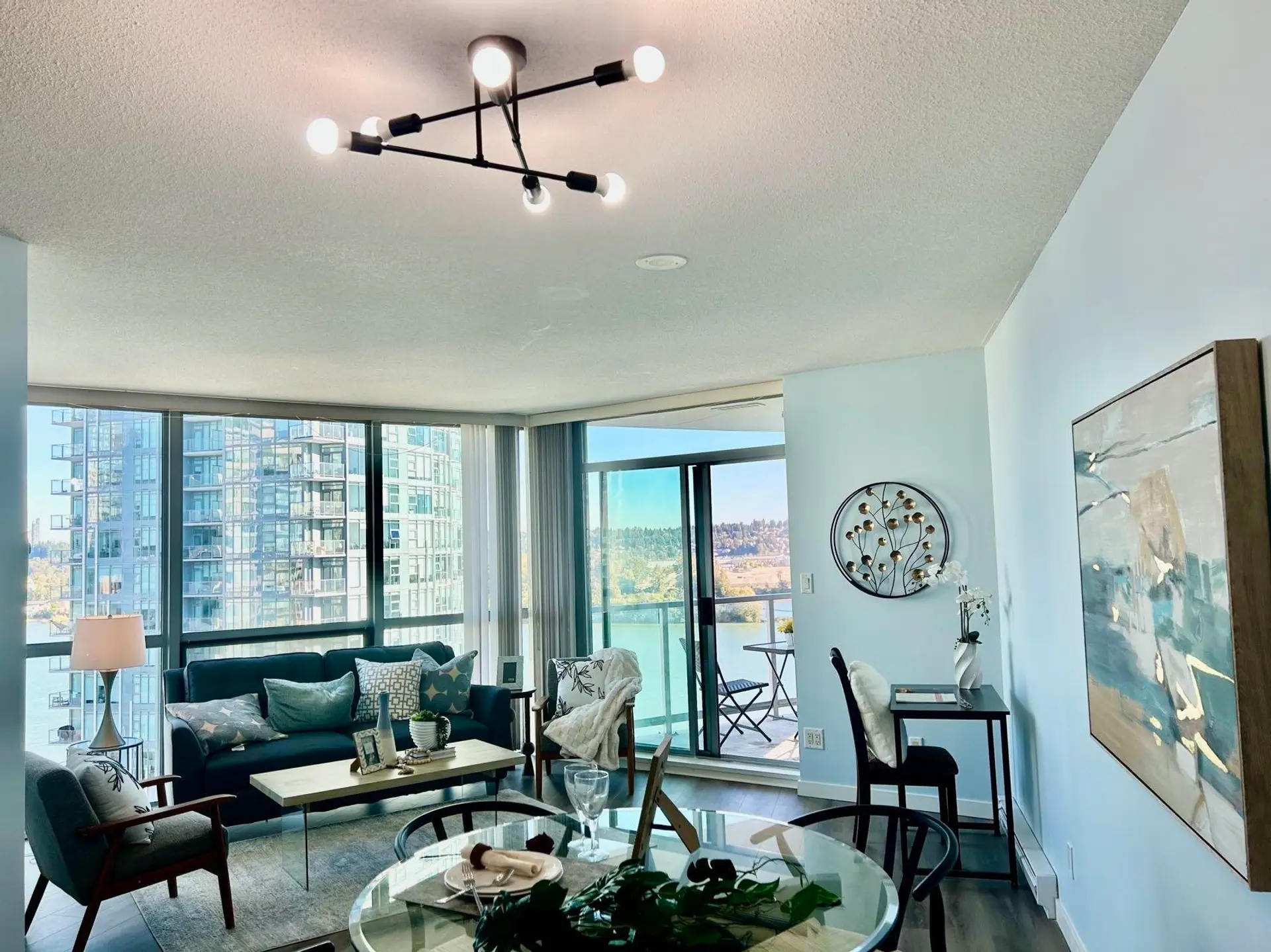 #1508 14 Begbie Street - Image 4