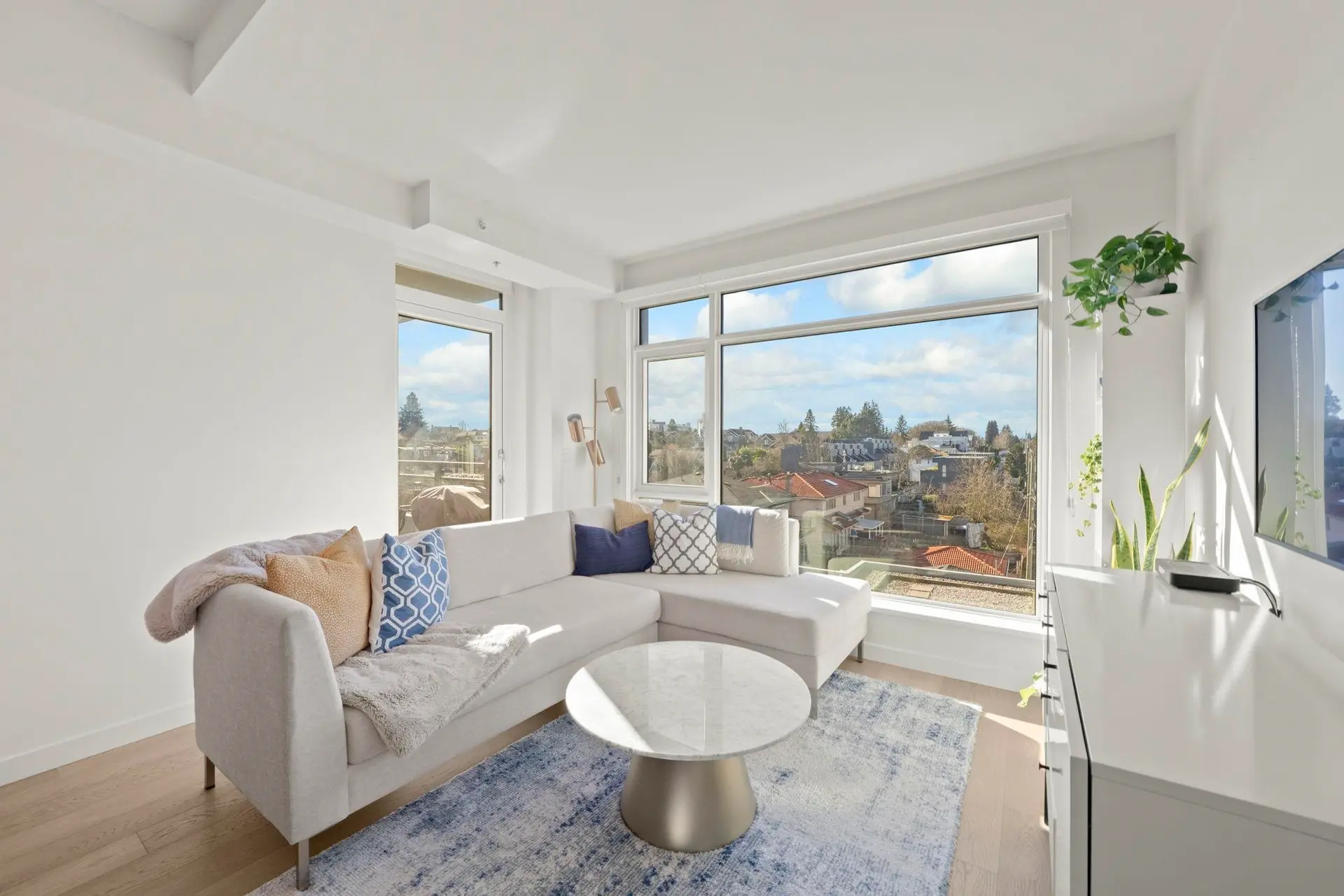 Property at #401 4171 Cambie Street, Vancouver, BC