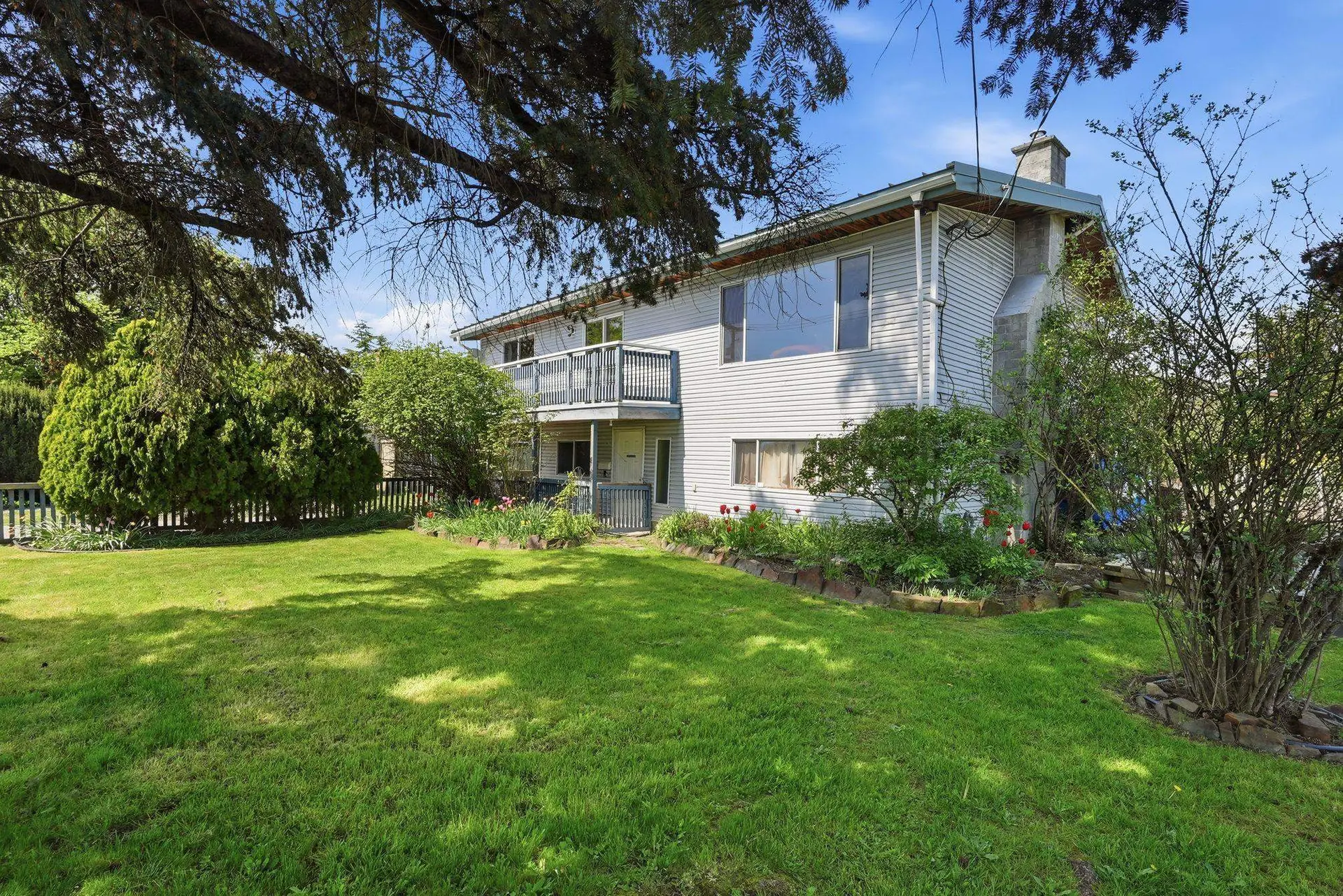 Property at 17569 60 Avenue, Surrey, BC