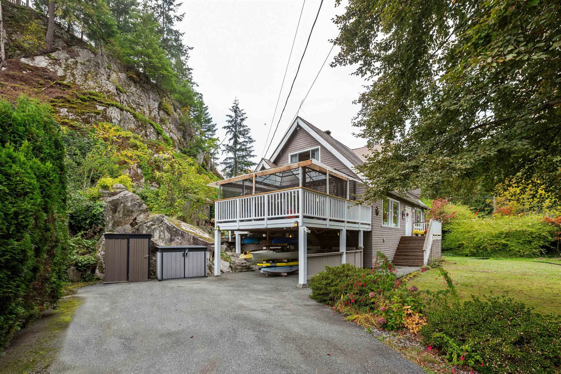 Property at 5607 Eagle Harbour Road, West Vancouver, BC