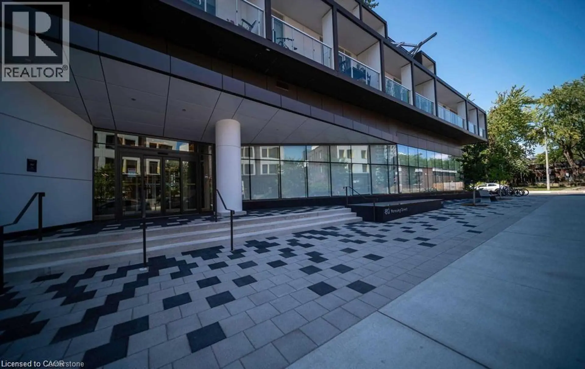#120 80 VANAULEY Street - Image 2
