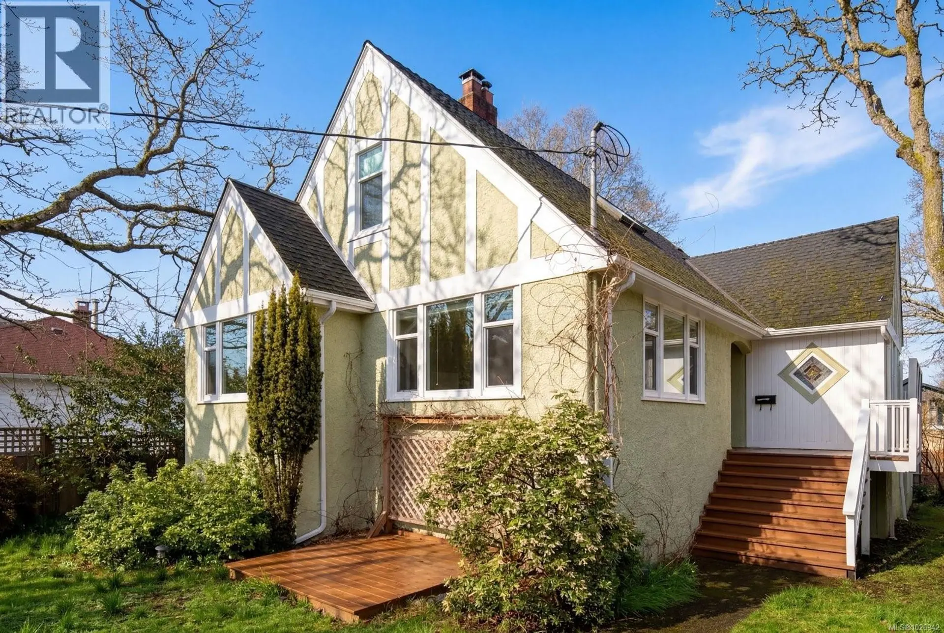 Property at 1959 Hampshire Rd, Oak Bay, BC