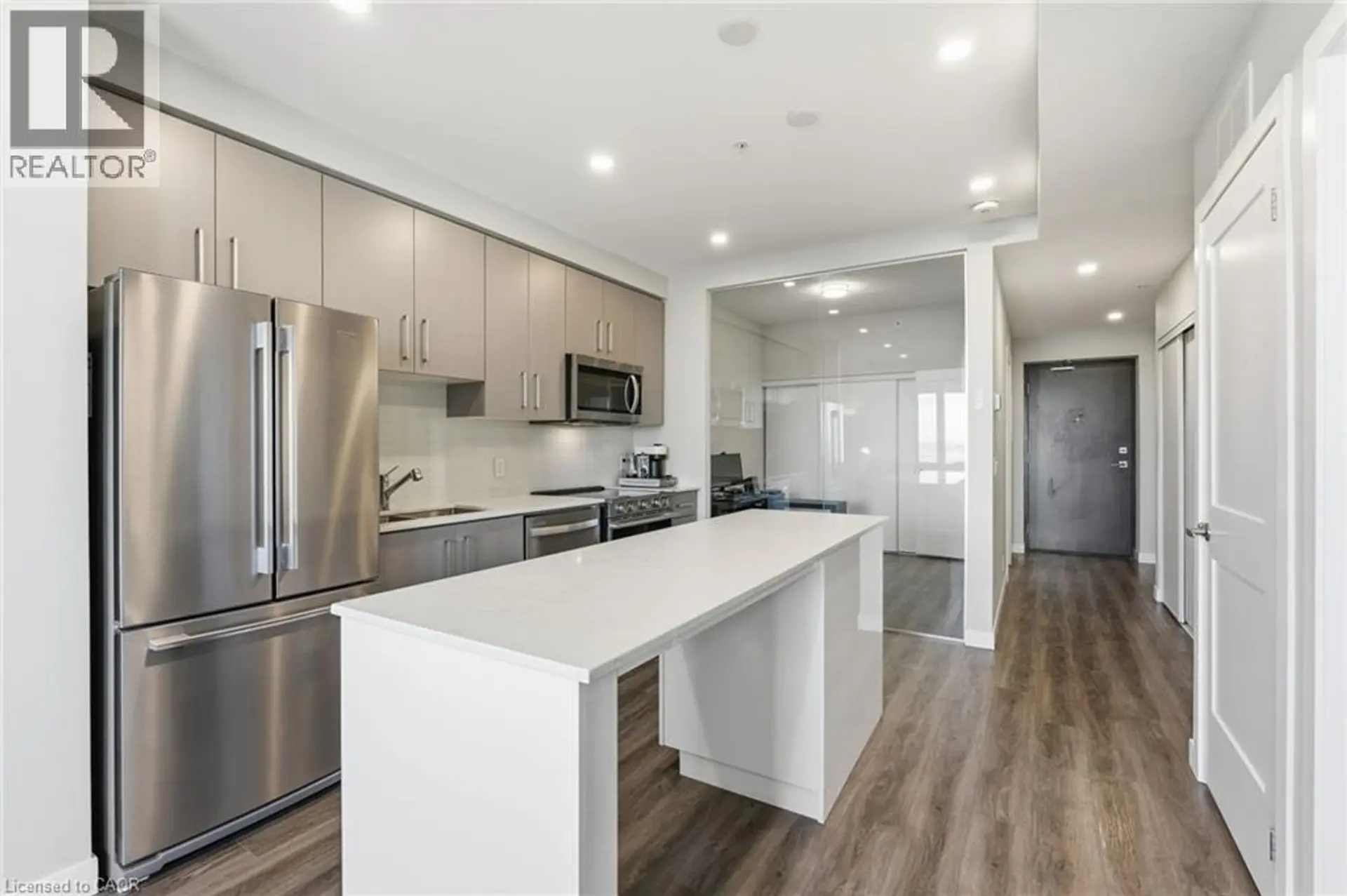 #609 15 QUEEN Street S - Image 8