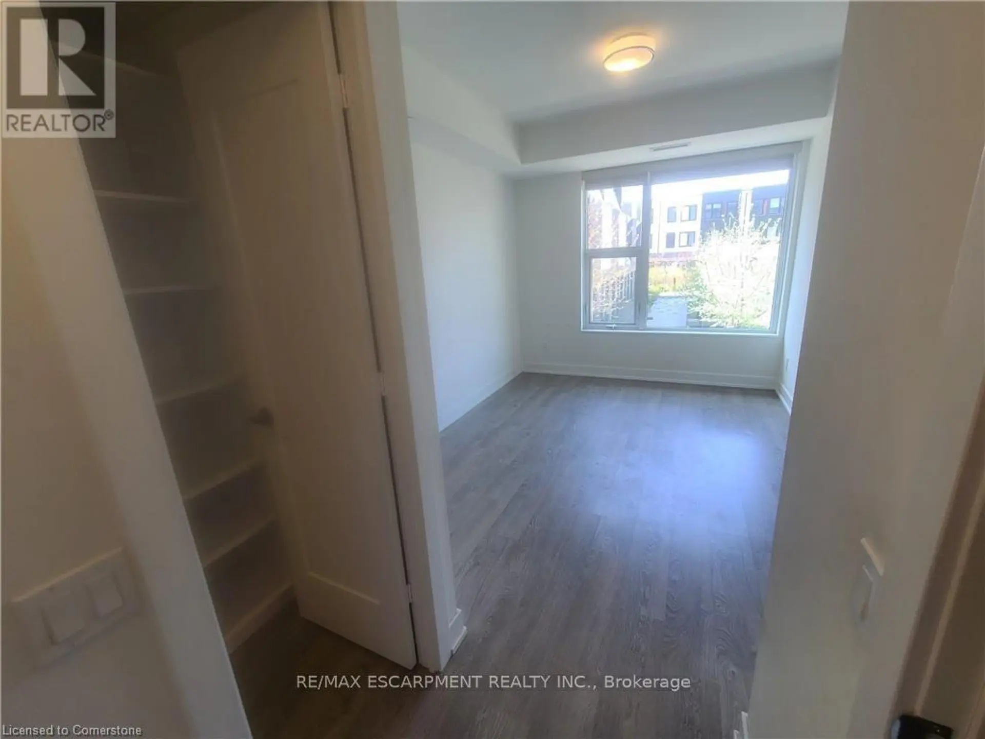 #120 80 VANAULEY STREET - Image 9