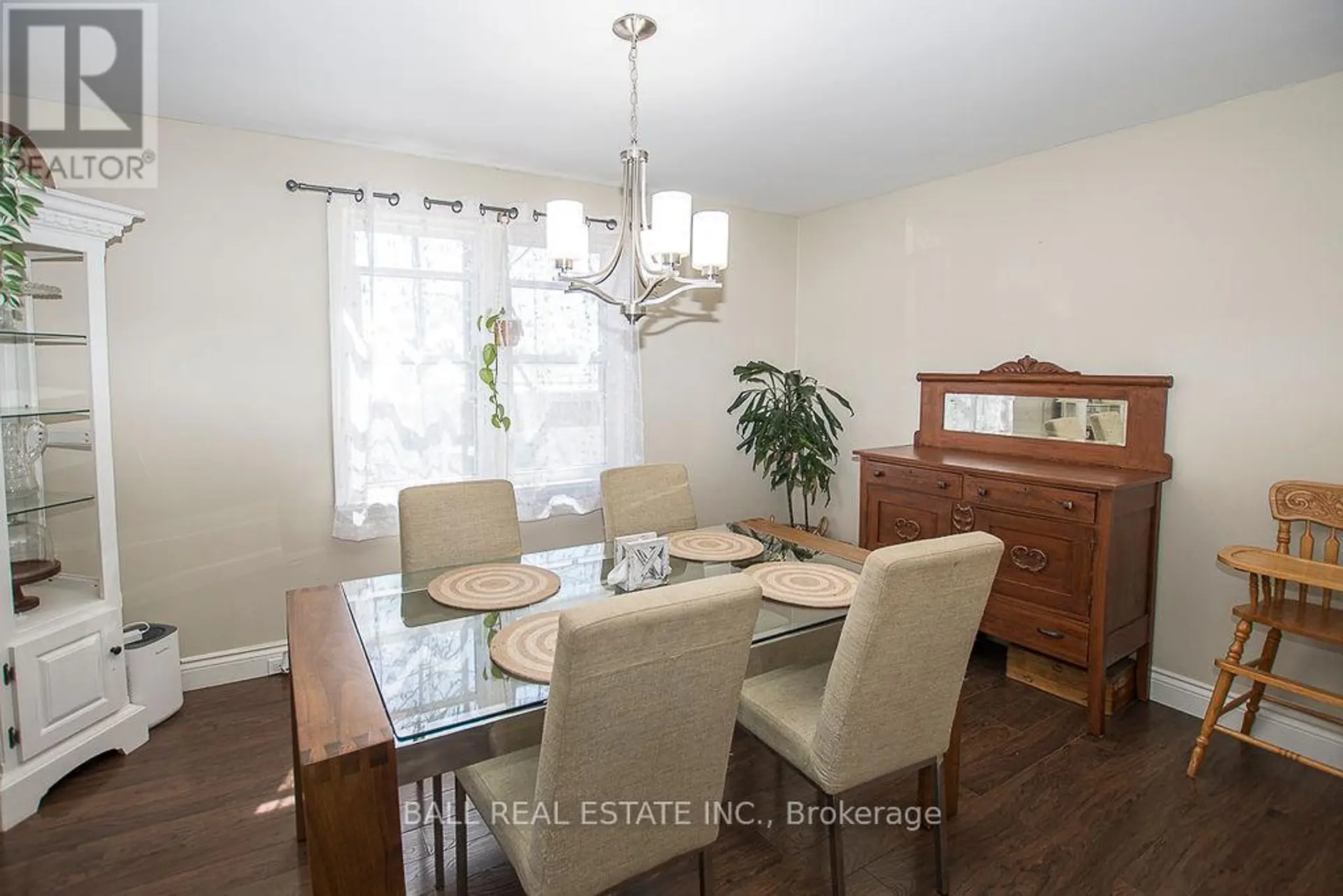 9 VICTORIA STREET - Image 11