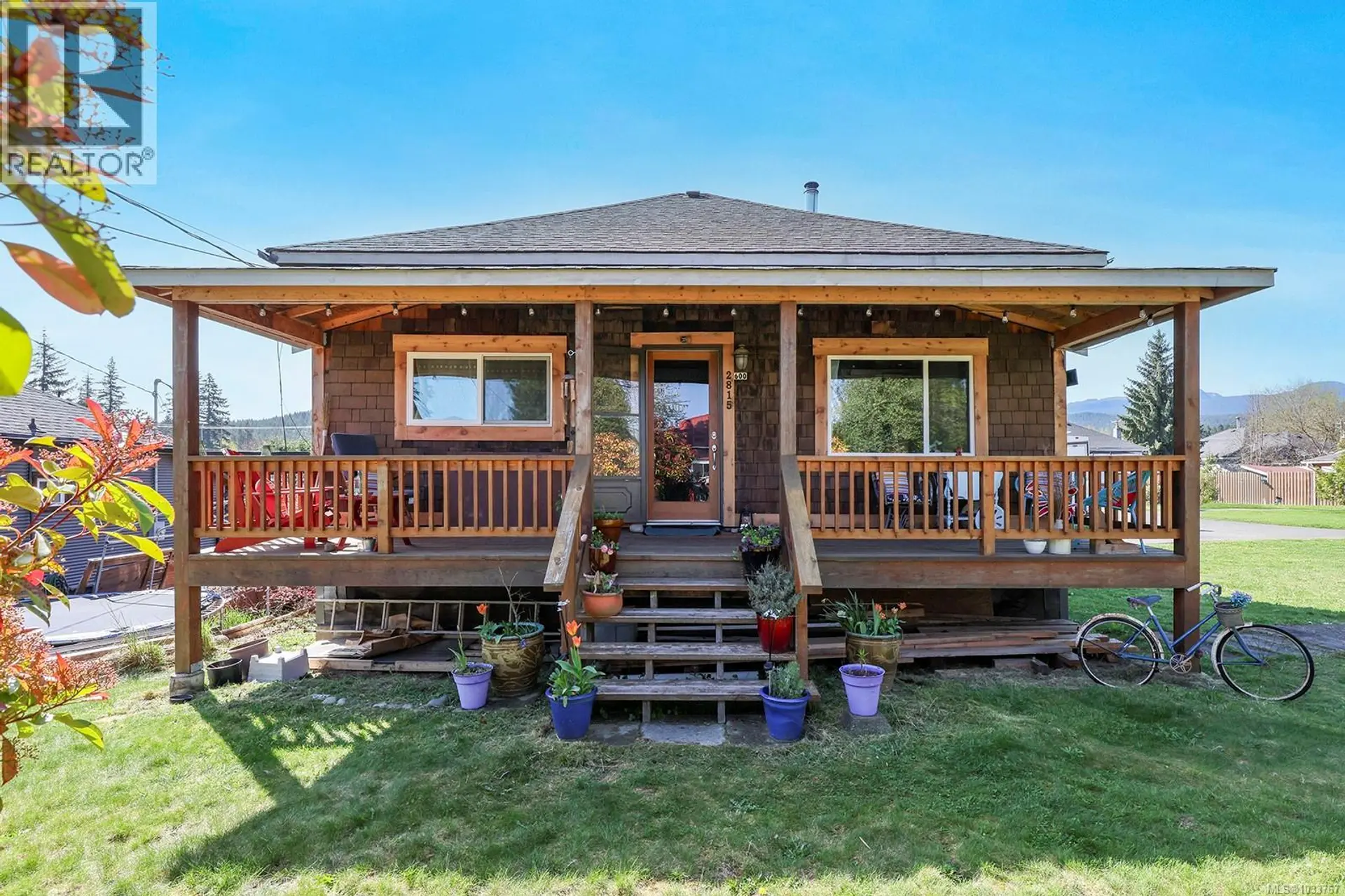 Property at 2815 Penrith Ave, Cumberland, BC