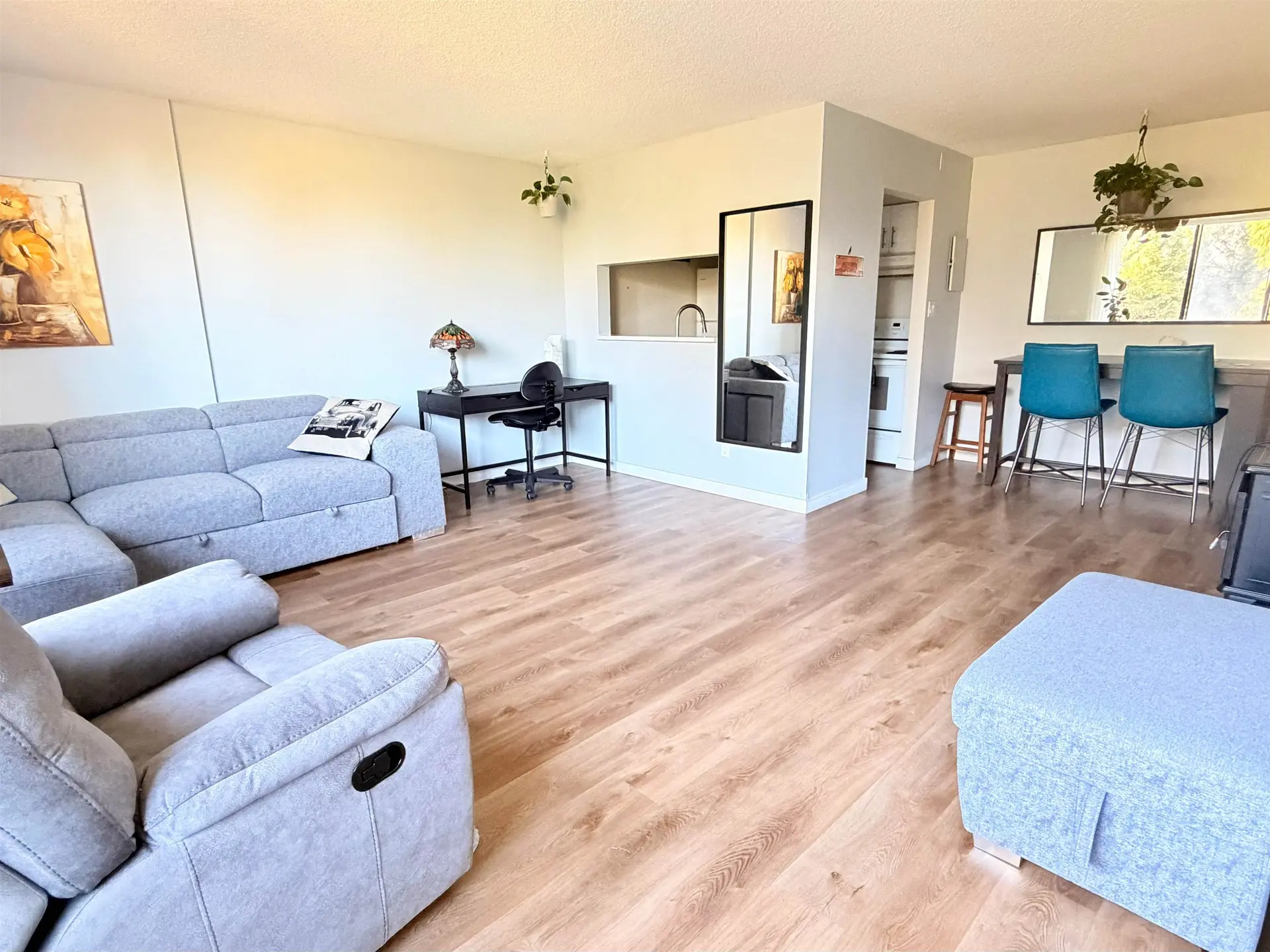 #405 9300 Parksville Drive - Image 7