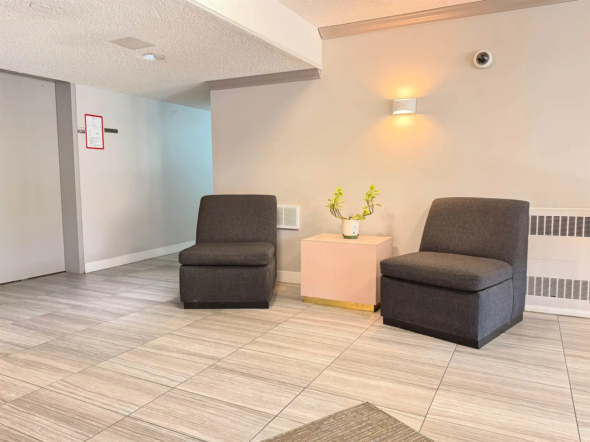 #405 9300 Parksville Drive - Image 5