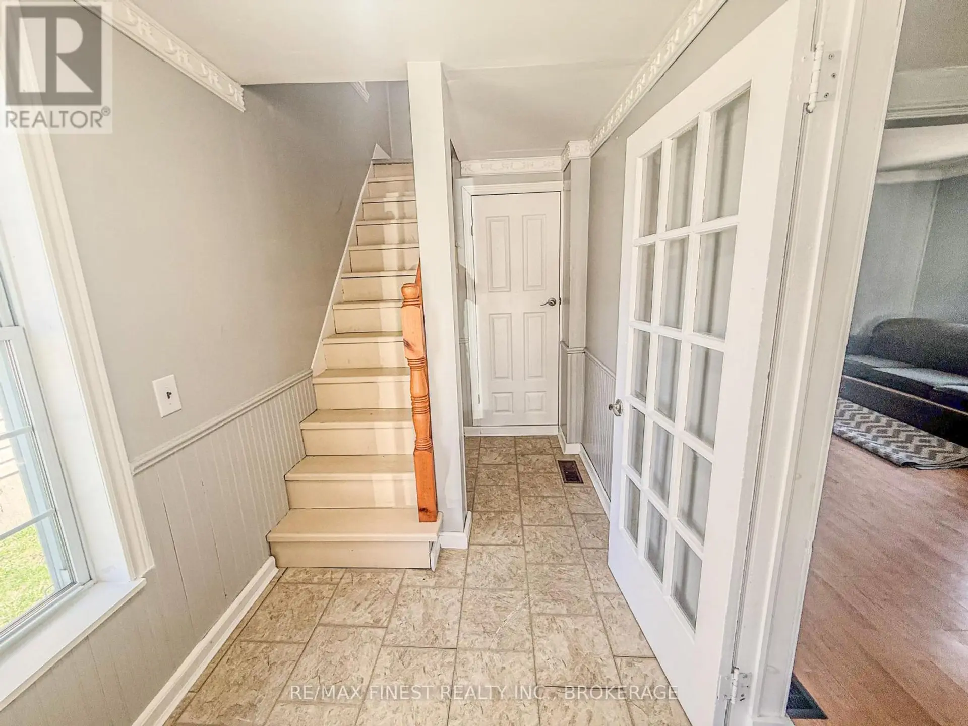 215 BROCK STREET - Image 4