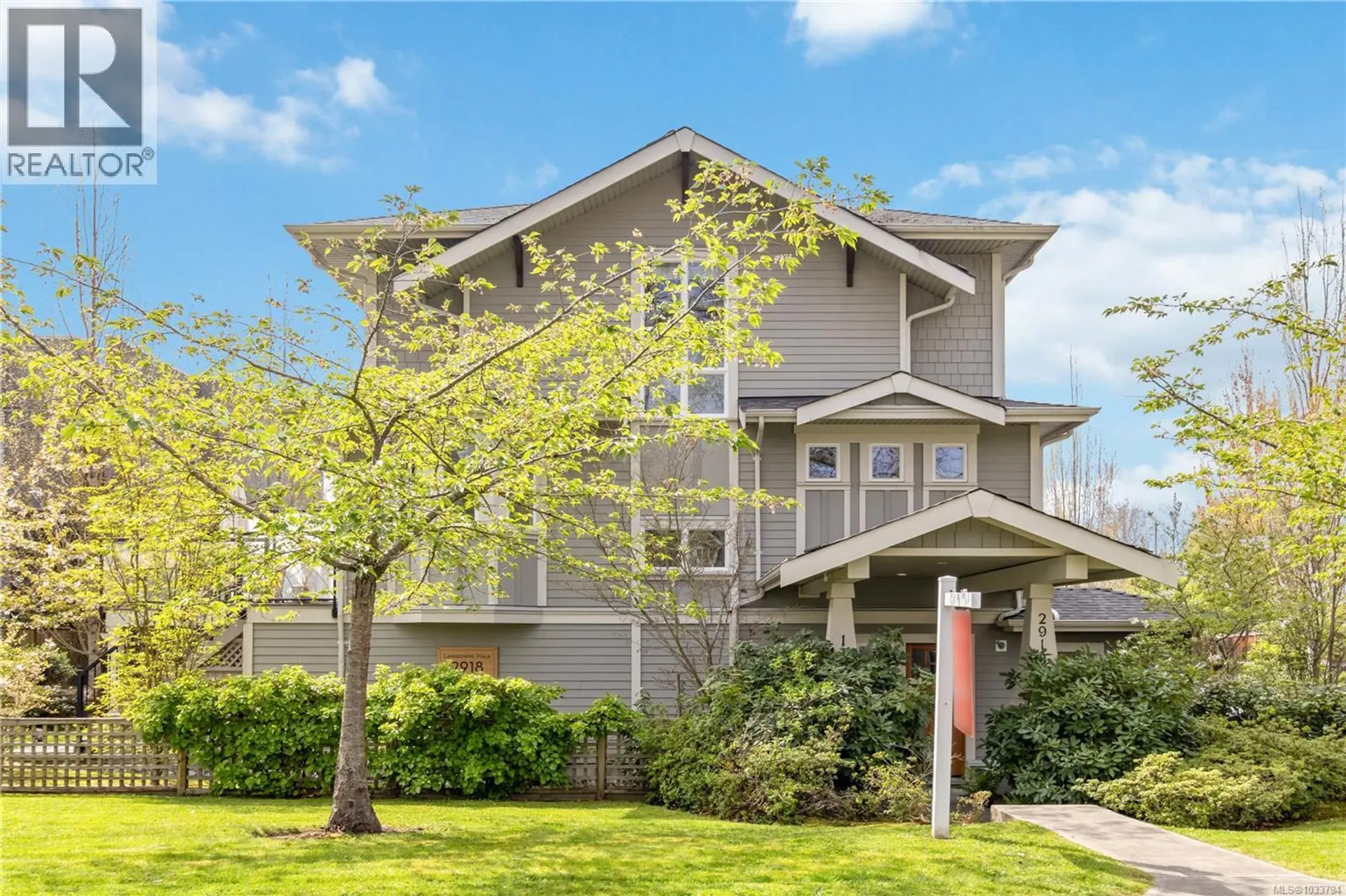 Property at #1 2918 Shelbourne St, Victoria, BC