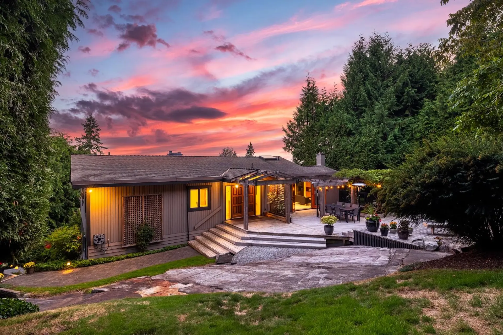 Property at 4615 Woodgreen Drive, West Vancouver, BC