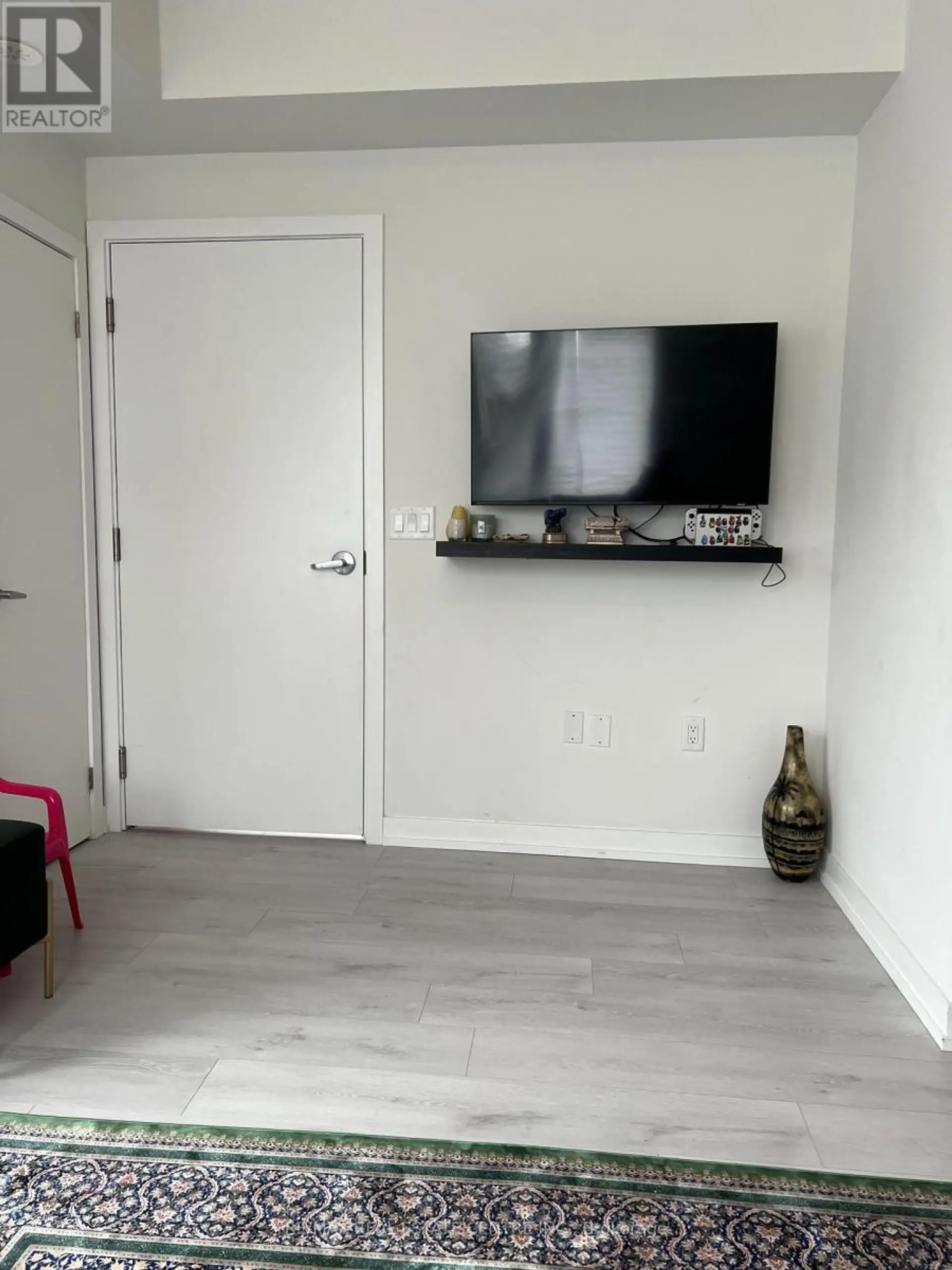 #1 3421 RIDGEWAY DRIVE - Image 4