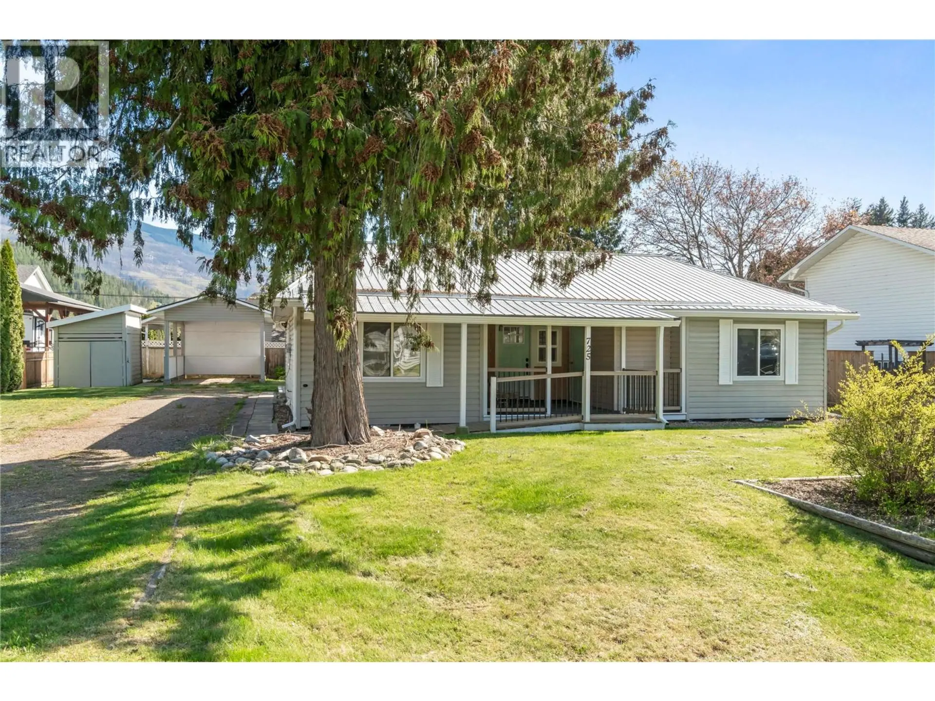Property at 725 Conn Street, Sicamous, BC