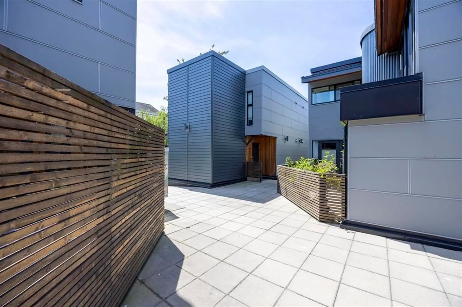 #3 488 Jackson Avenue - Image 13