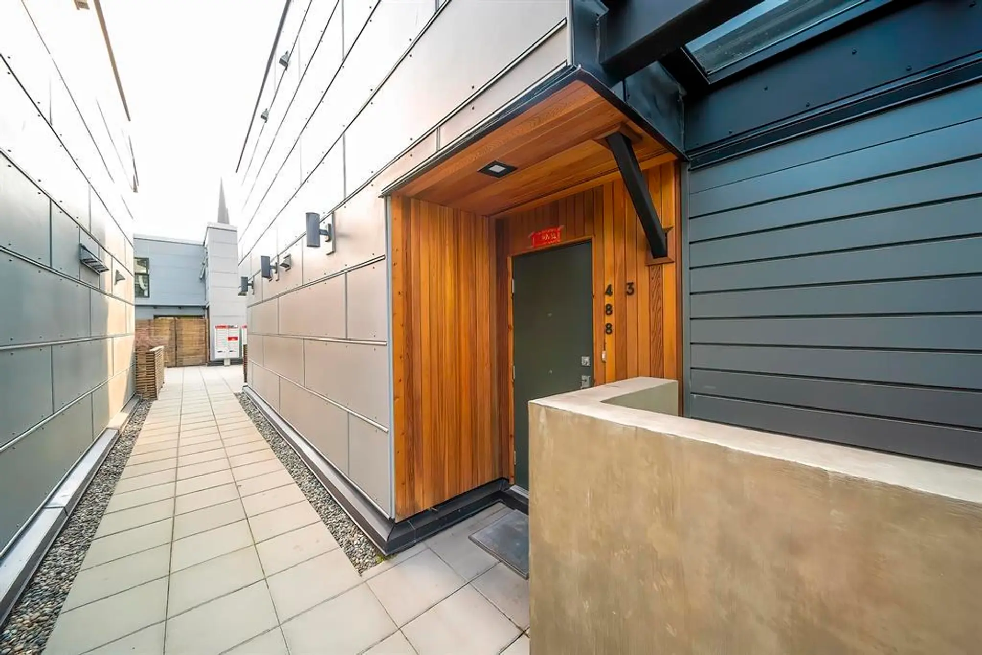 #3 488 Jackson Avenue - Image 4