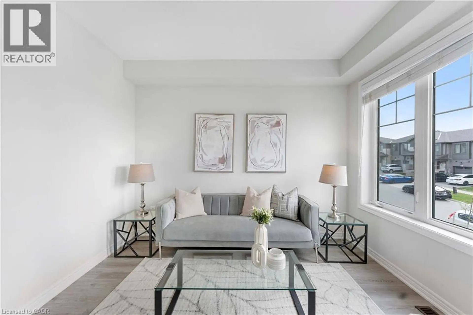 50 HOLLYWOOD Court - Image 4