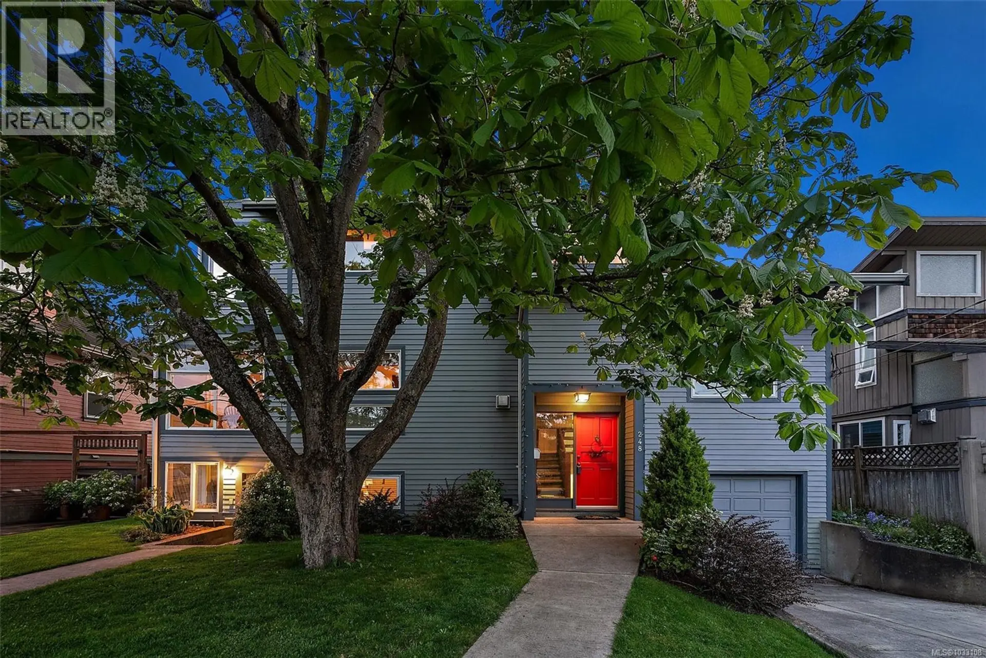 Property at 248 Richmond Ave, Victoria, BC