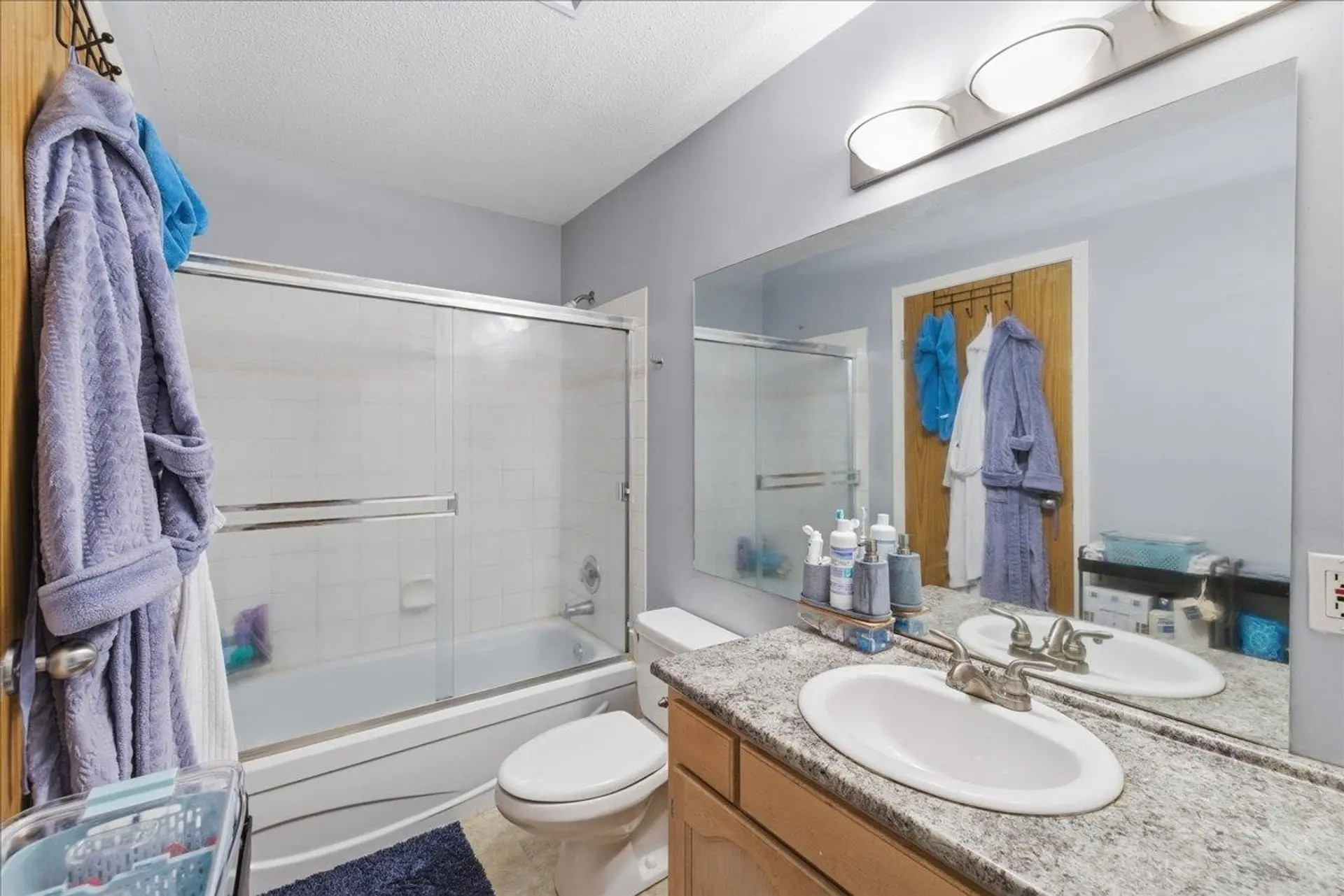 #311 11595 Fraser Street - Image 4