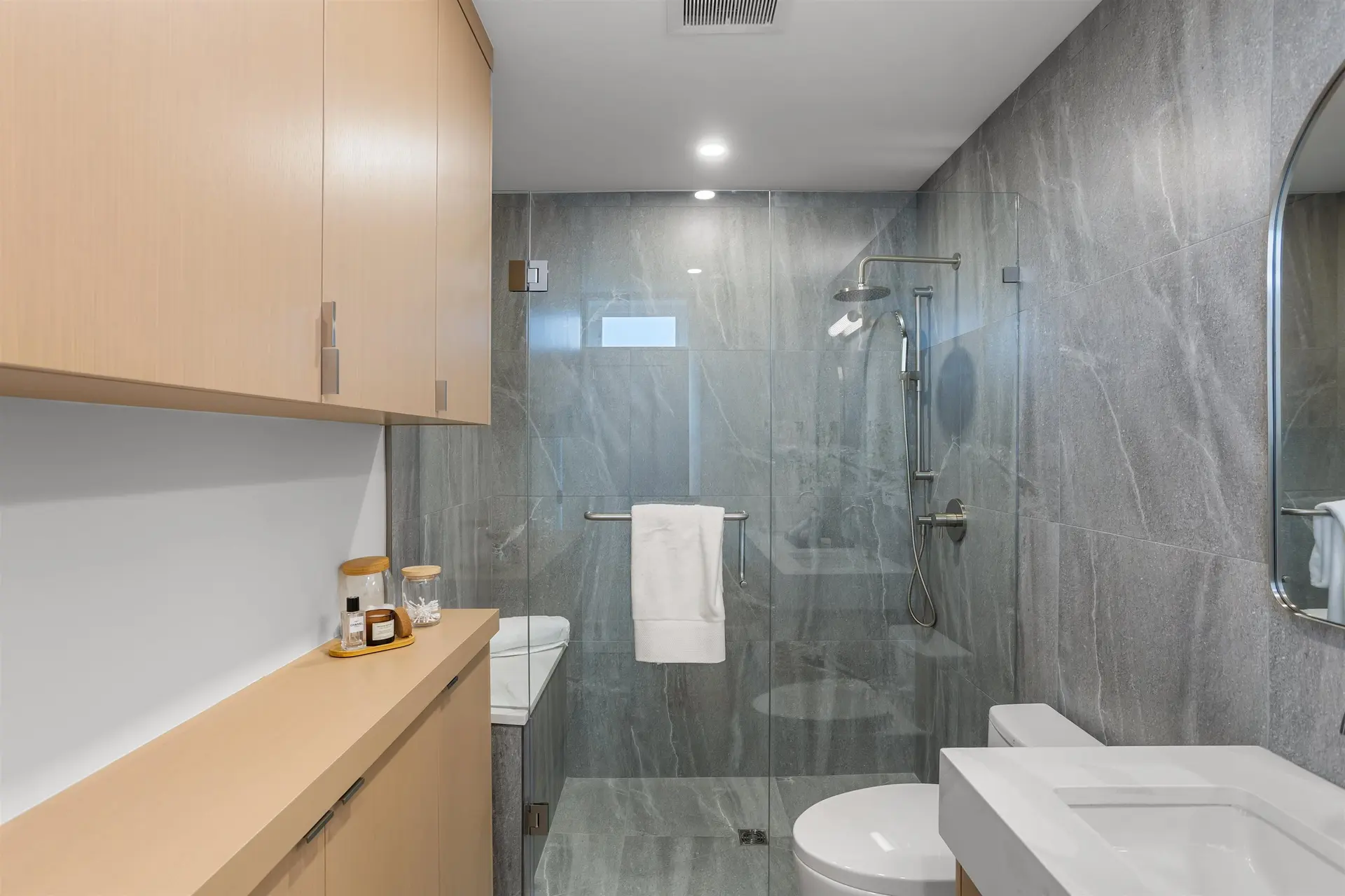 #1 165 E 45th Avenue - Image 14