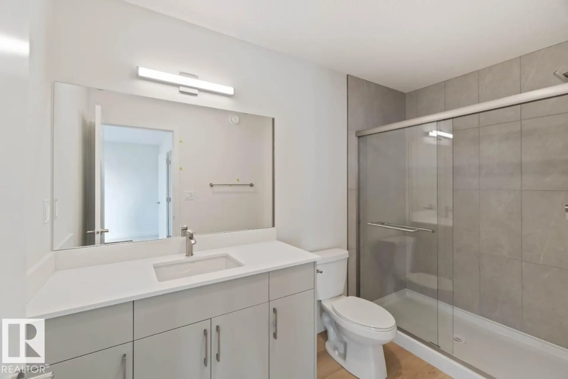 7116 50A AV - Image 16