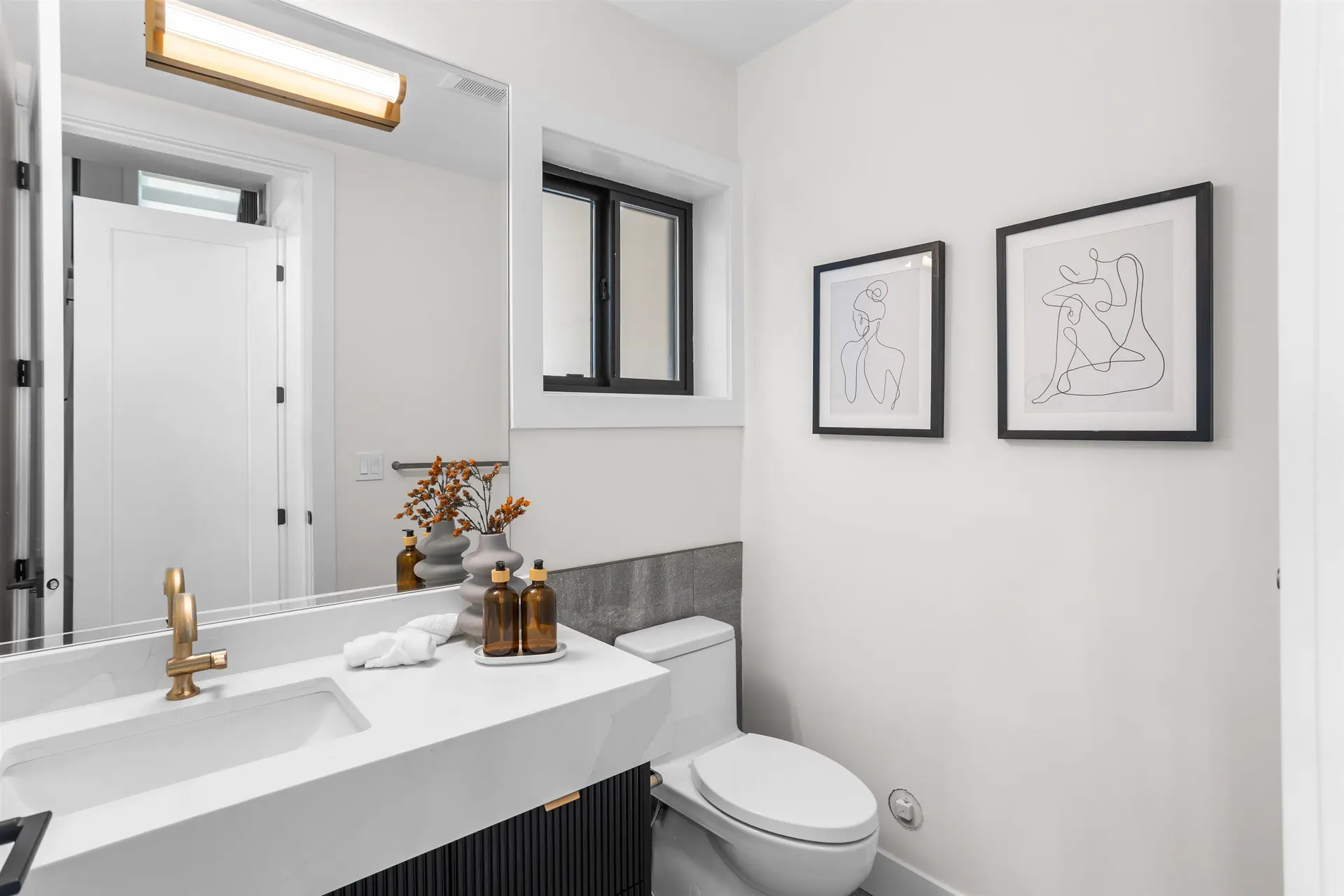 #2 165 E 45th Avenue - Image 8