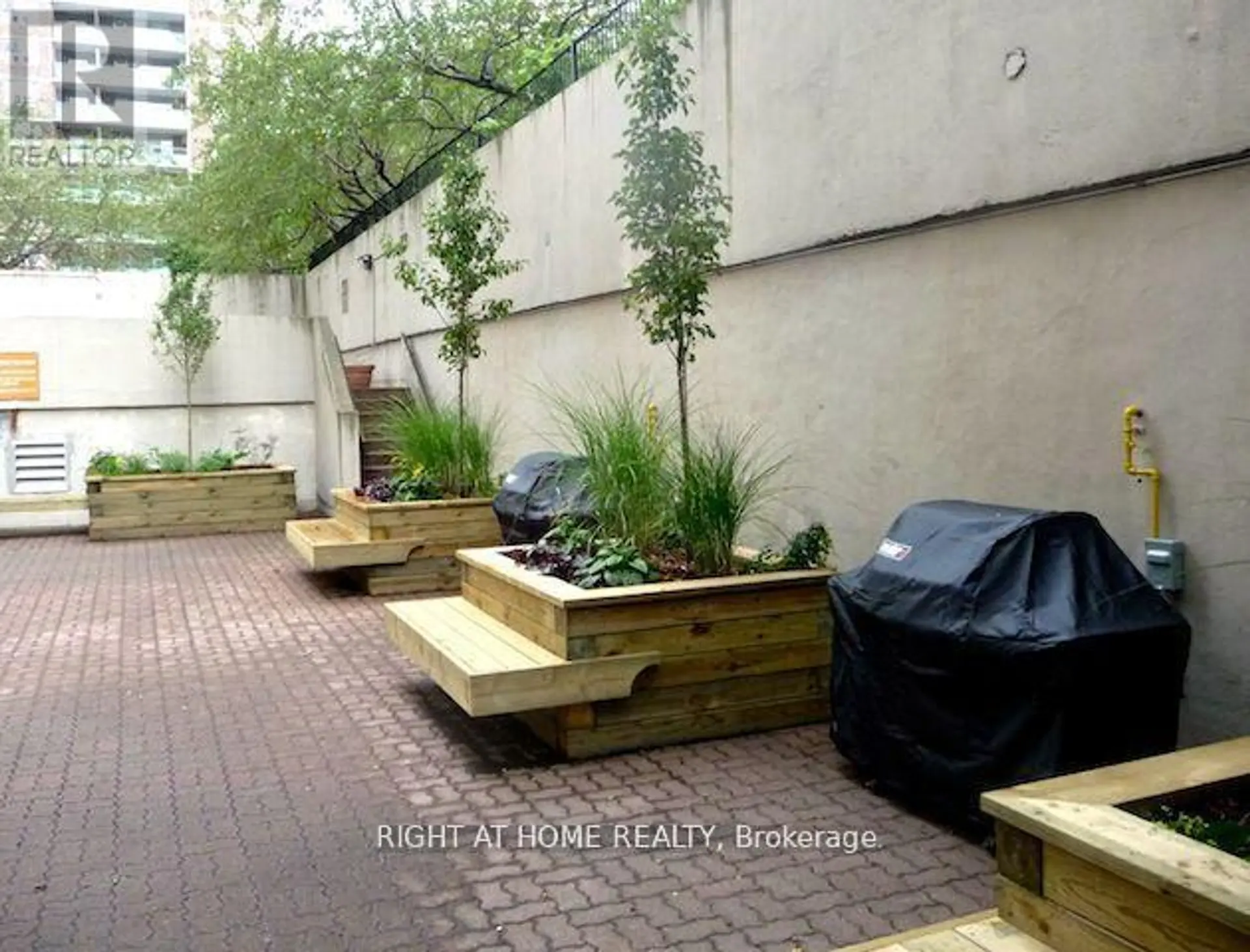 #908 40 HOMEWOOD AVENUE - Image 18