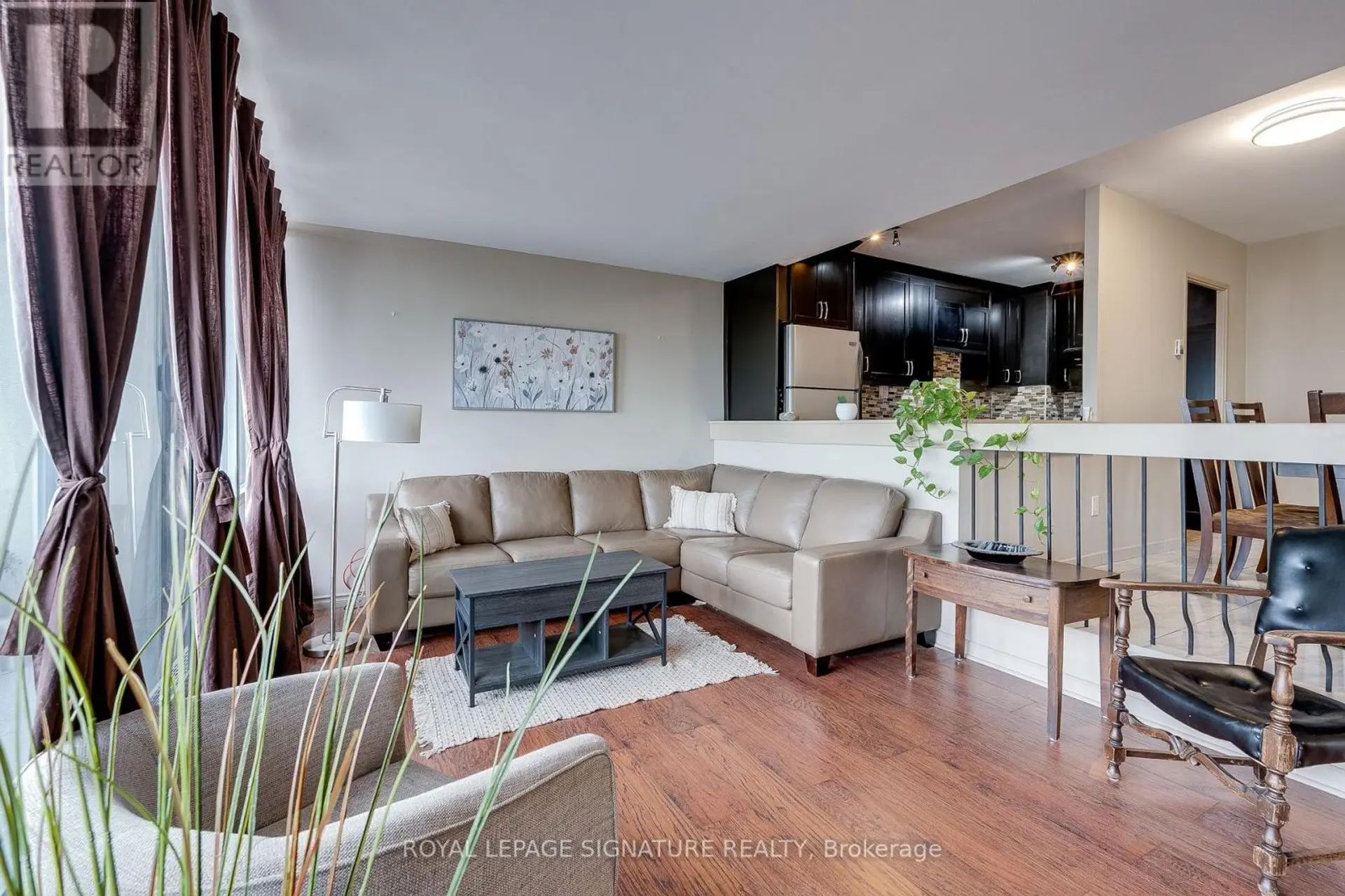 #611 1 FOUR WINDS DRIVE - Image 2