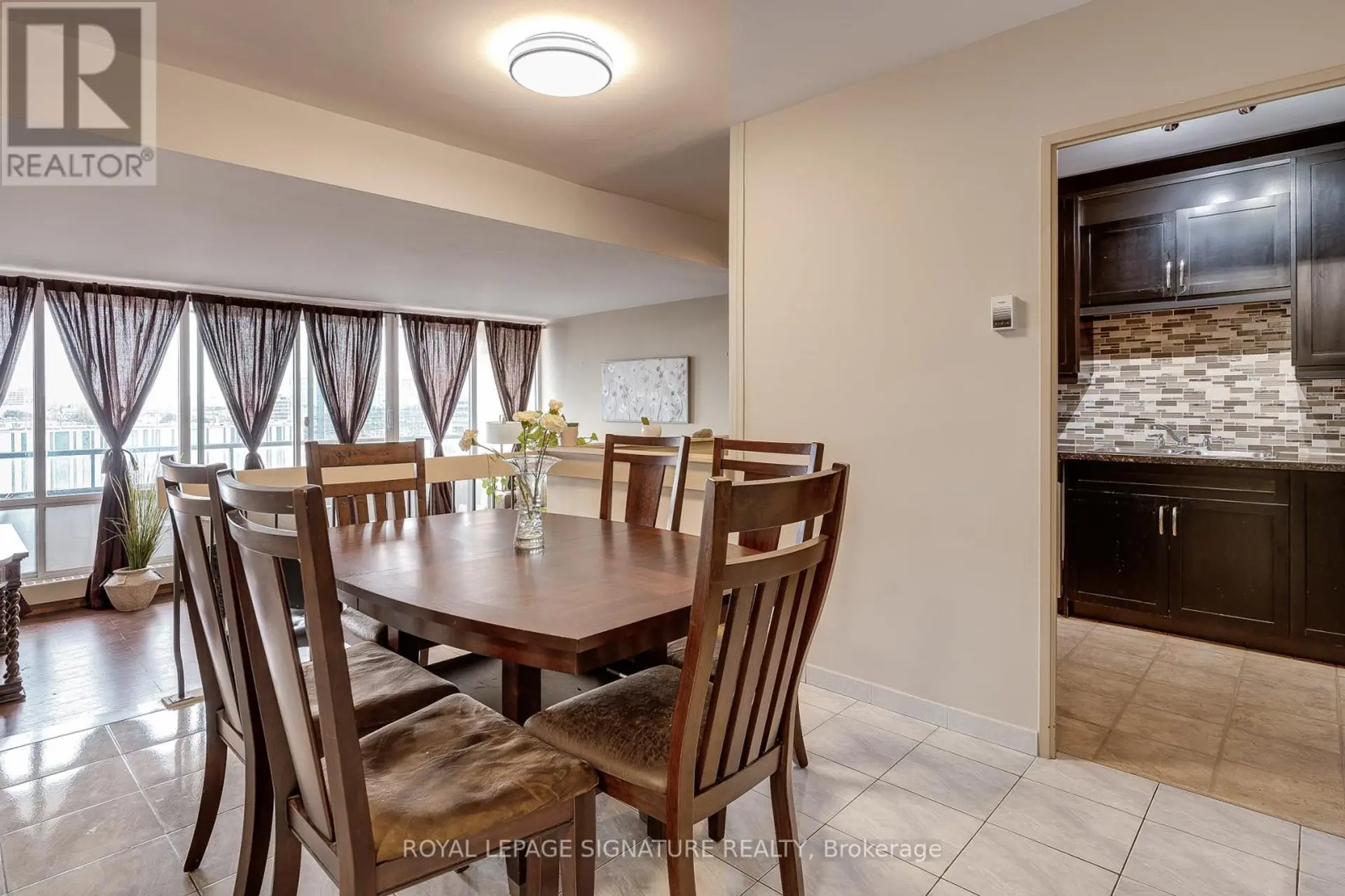 #611 1 FOUR WINDS DRIVE - Image 7