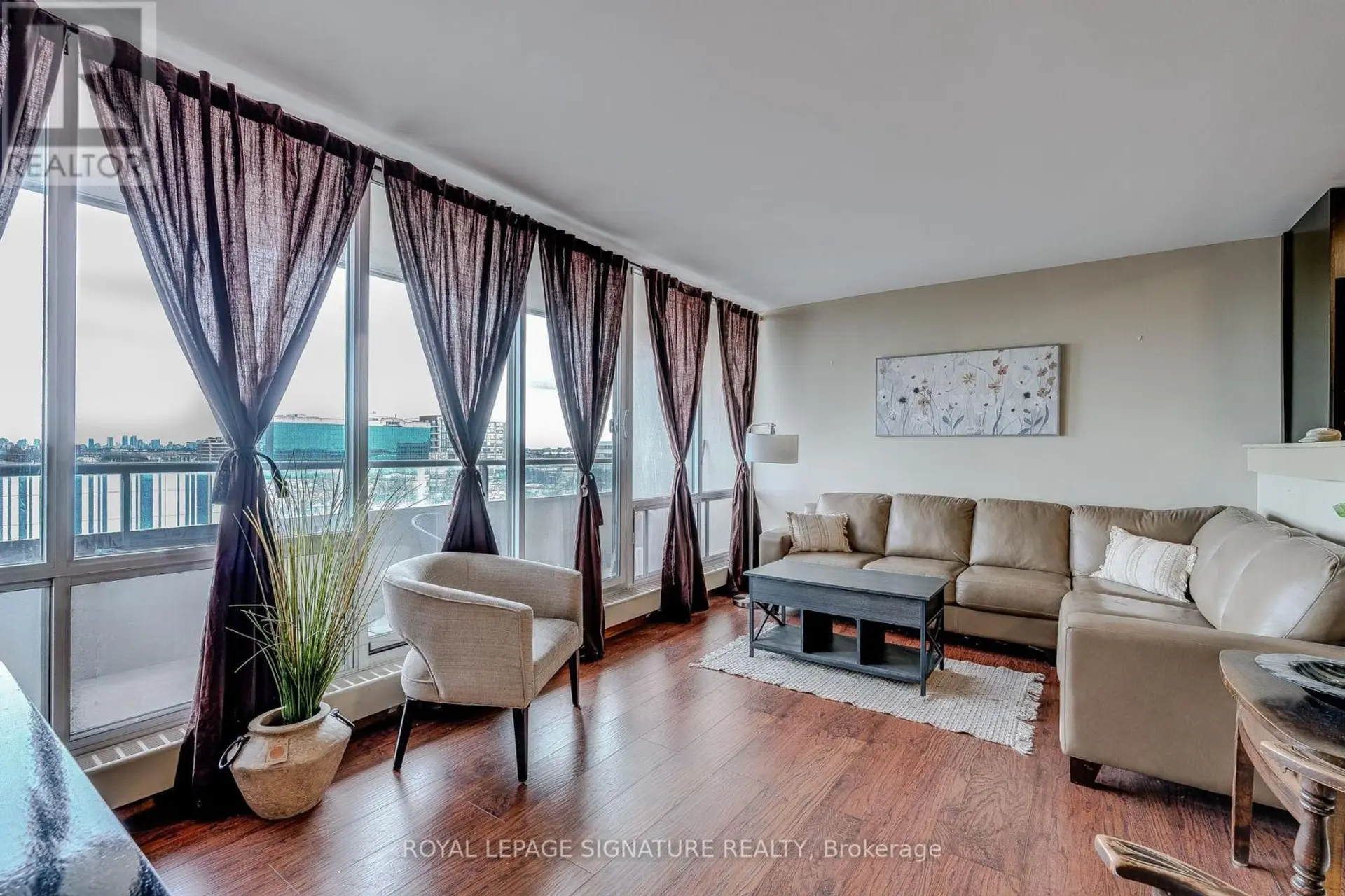 #611 1 FOUR WINDS DRIVE - Image 3