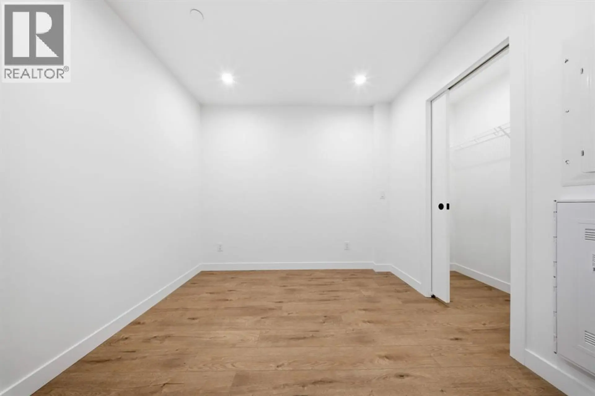 #447 110 18A Street NW - Image 6
